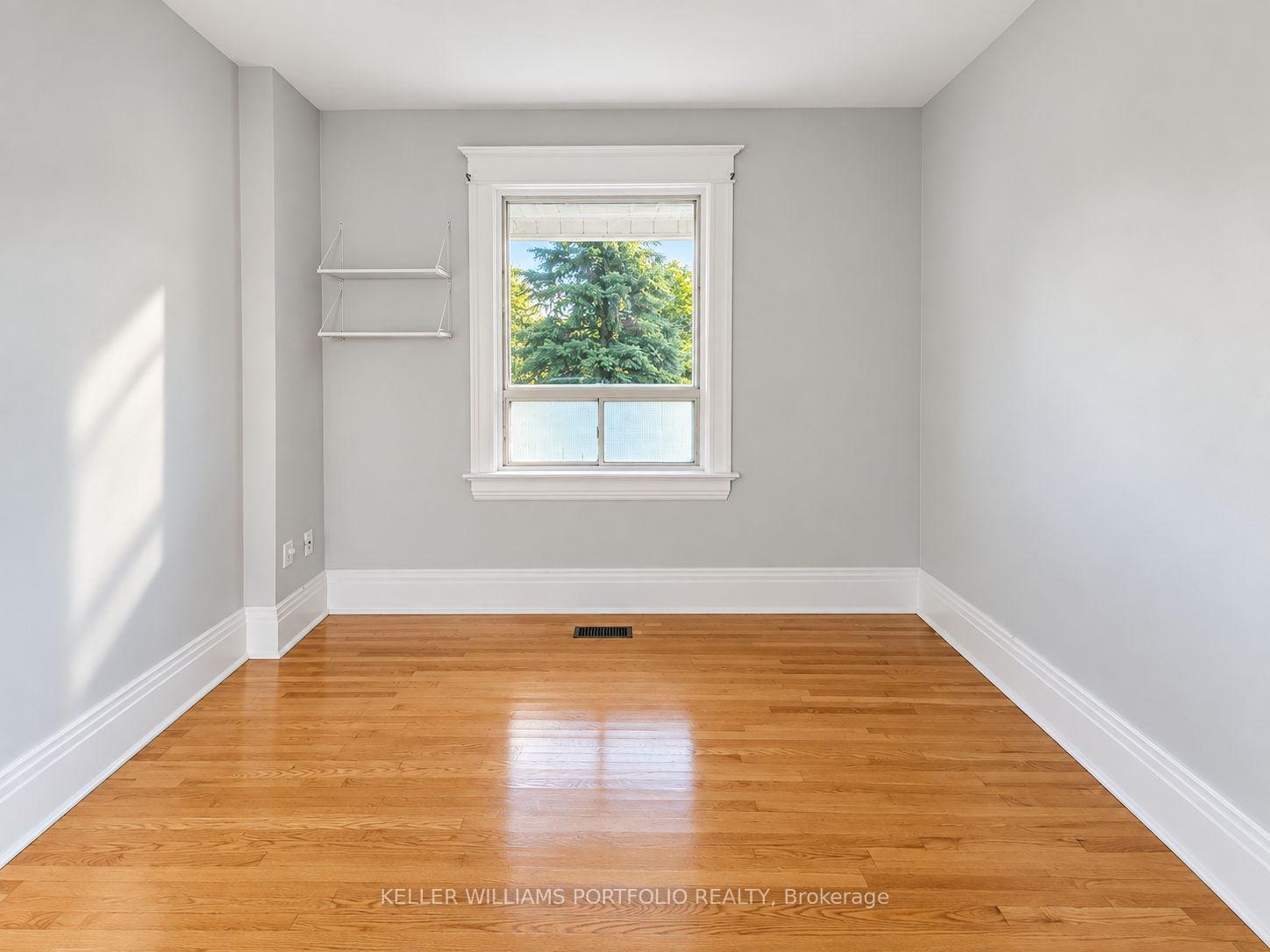 Photo 8 of Unit Main Fl, 184 Franklin Avenue, Toronto, Dovercourt-Wallace Emerson-Junction — HOMEH