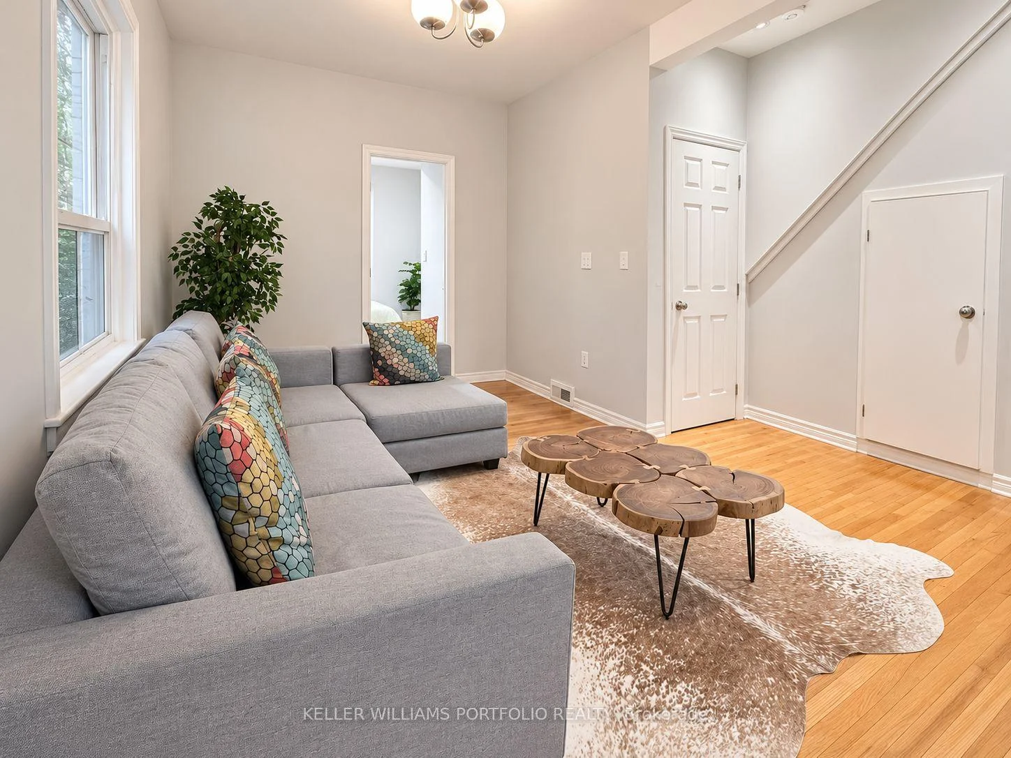 Photo 9 of Unit Main Fl, 184 Franklin Avenue, Toronto, Dovercourt-Wallace Emerson-Junction — HOMEH