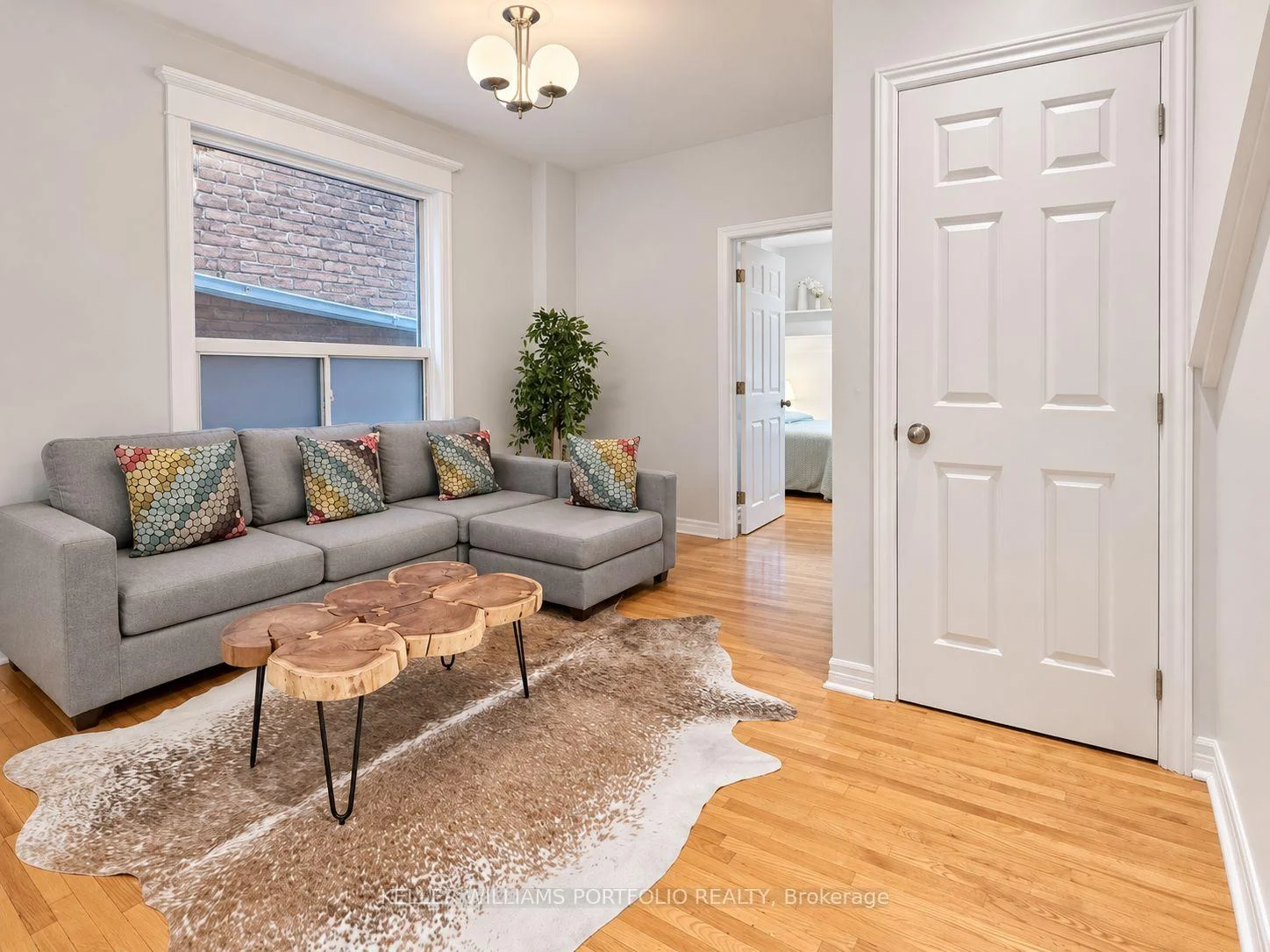 Photo 11 of Unit Main Fl, 184 Franklin Avenue, Toronto, Dovercourt-Wallace Emerson-Junction — HOMEH