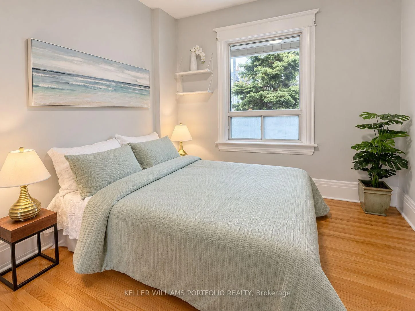 Photo 19 of Unit Main Fl, 184 Franklin Avenue, Toronto, Dovercourt-Wallace Emerson-Junction — HOMEH
