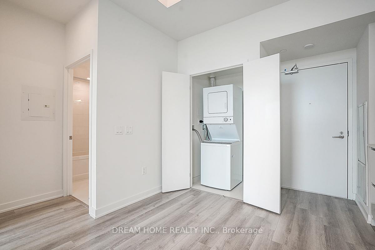 Photo 5 of Unit 3901, 238 Simcoe Street, Toronto, Kensington-Chinatown — HOMEH