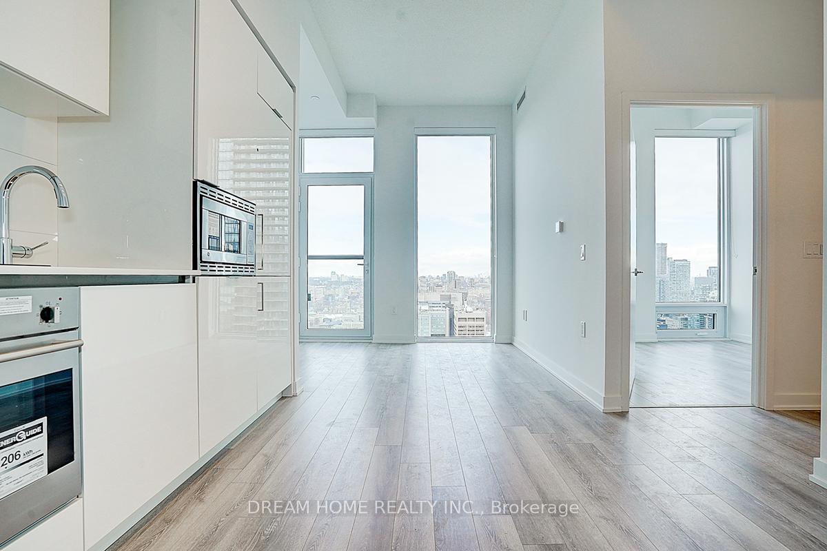 Photo 15 of Unit 3901, 238 Simcoe Street, Toronto, Kensington-Chinatown — HOMEH