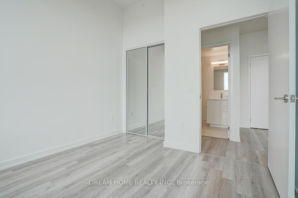 Photo 23 of Unit 3901, 238 Simcoe Street, Toronto, Kensington-Chinatown — HOMEH
