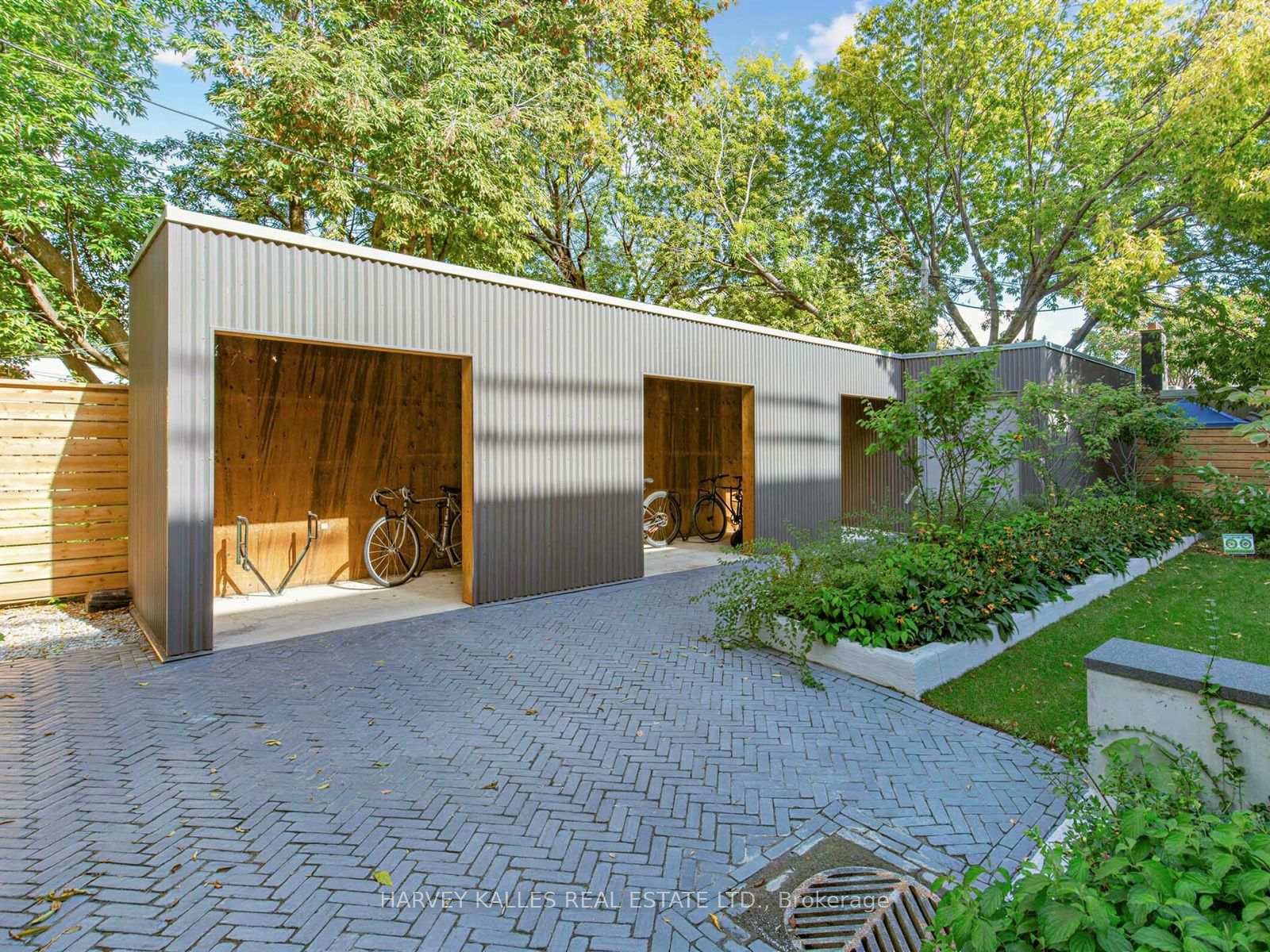 Photo 30 of Unit 1a, 45 Bellevue Avenue, Toronto, Kensington-Chinatown — HOMEH