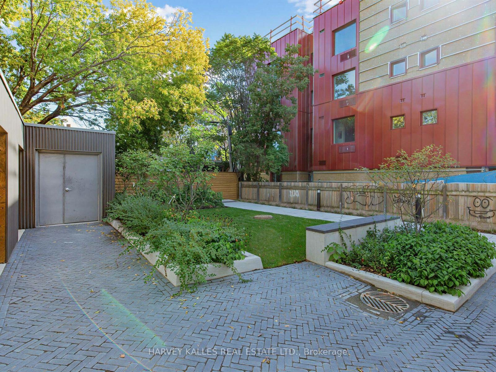 Photo 31 of Unit 1a, 45 Bellevue Avenue, Toronto, Kensington-Chinatown — HOMEH