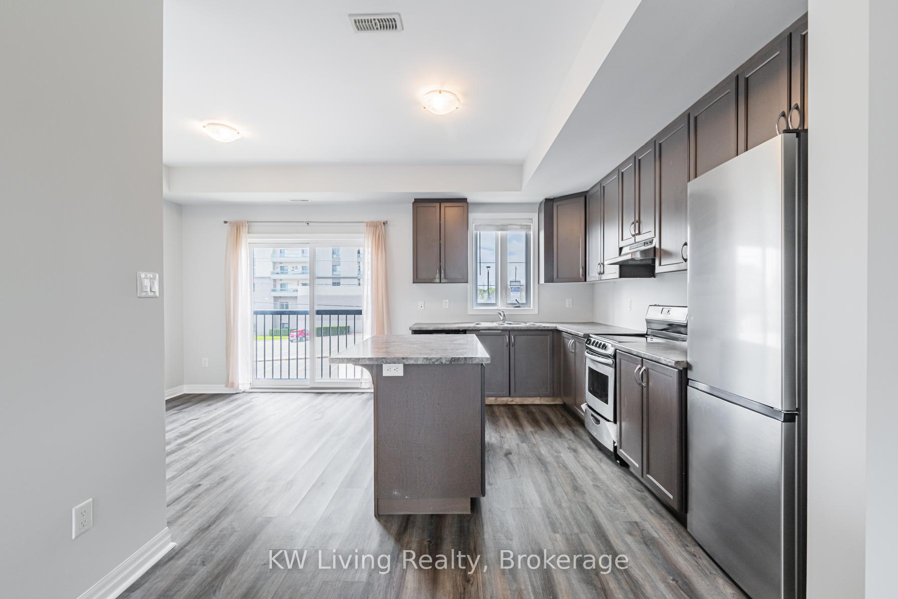 Photo 12 of Unit 18, 70 Plains Road W, Burlington, LaSalle — HOMEH