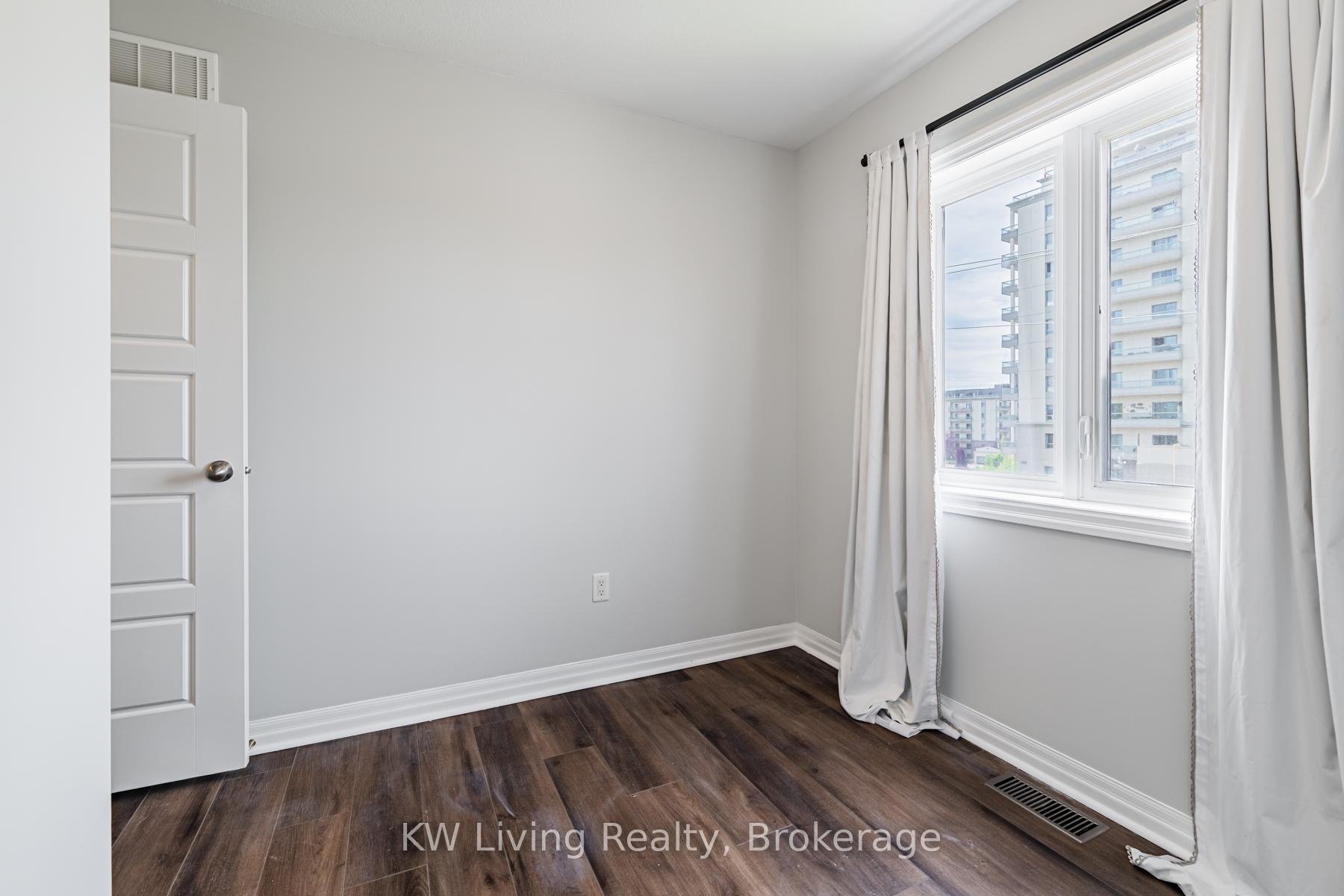 Photo 33 of Unit 18, 70 Plains Road W, Burlington, LaSalle — HOMEH