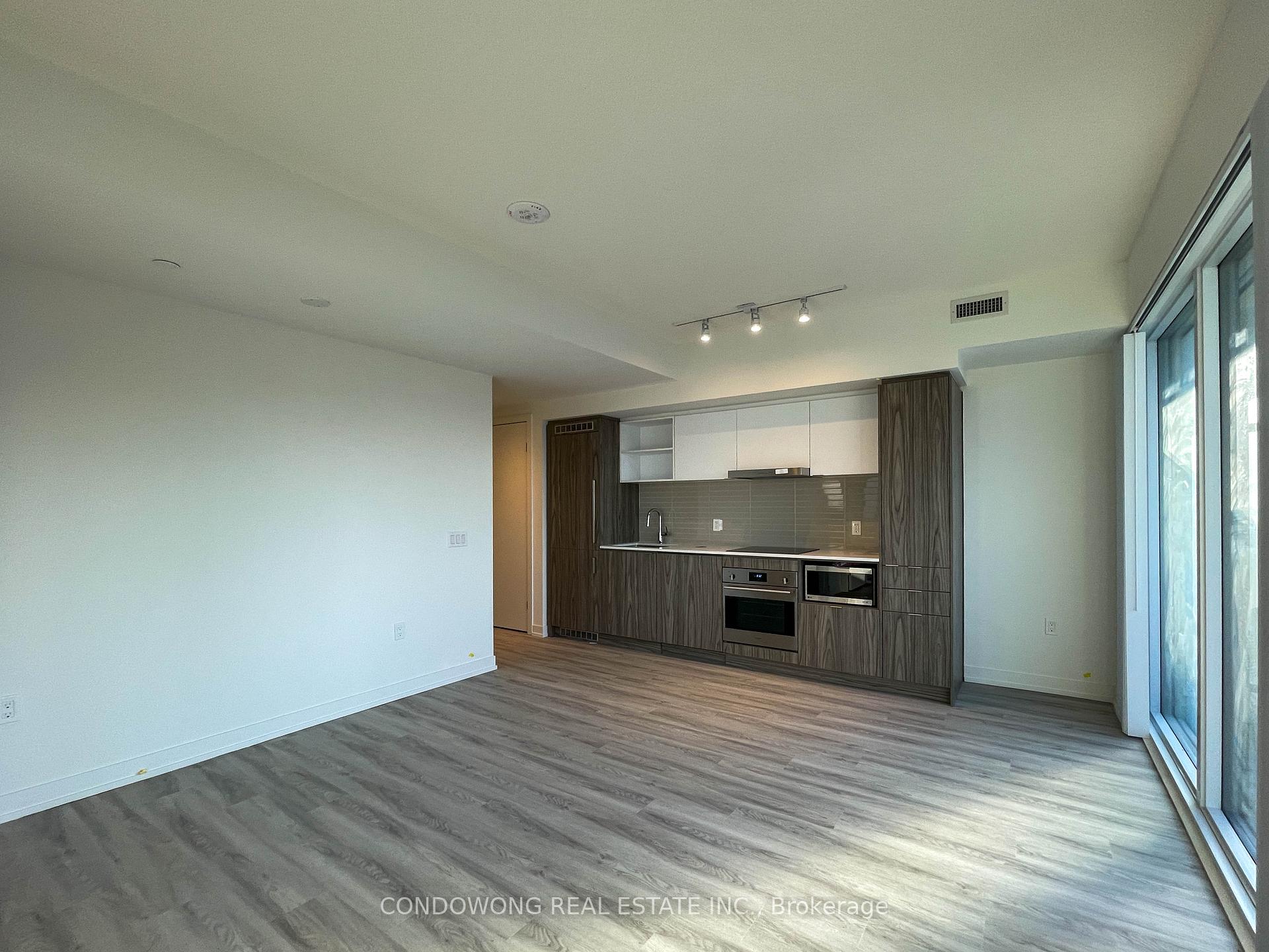 Photo 6 of Unit 2105, 55 Cooper Street, Toronto, Waterfront Communities — HOMEH