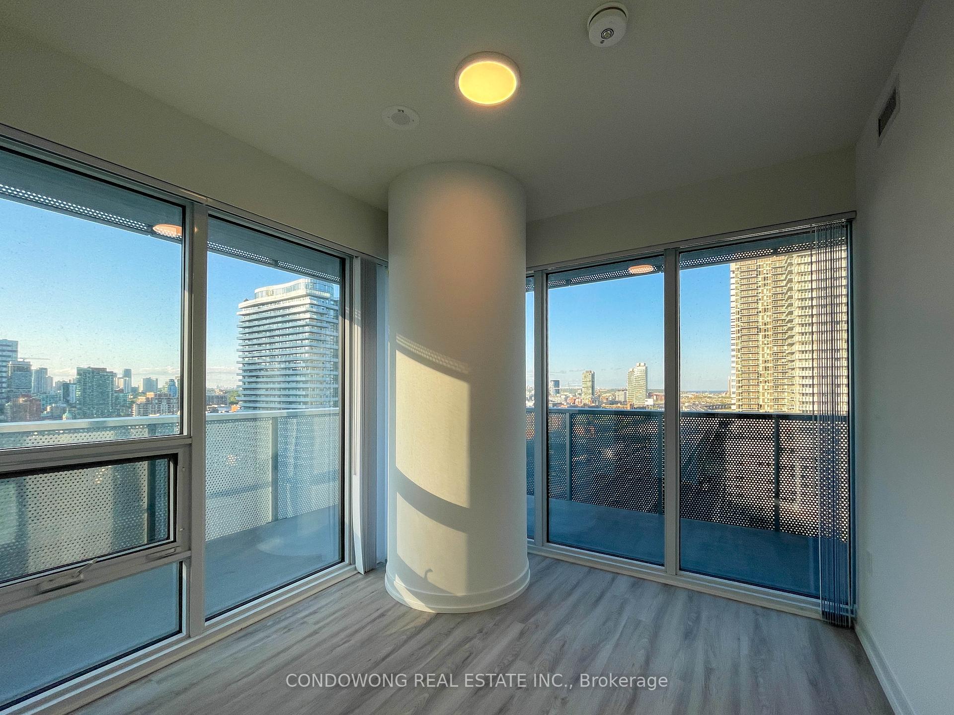 Photo 7 of Unit 2105, 55 Cooper Street, Toronto, Waterfront Communities — HOMEH