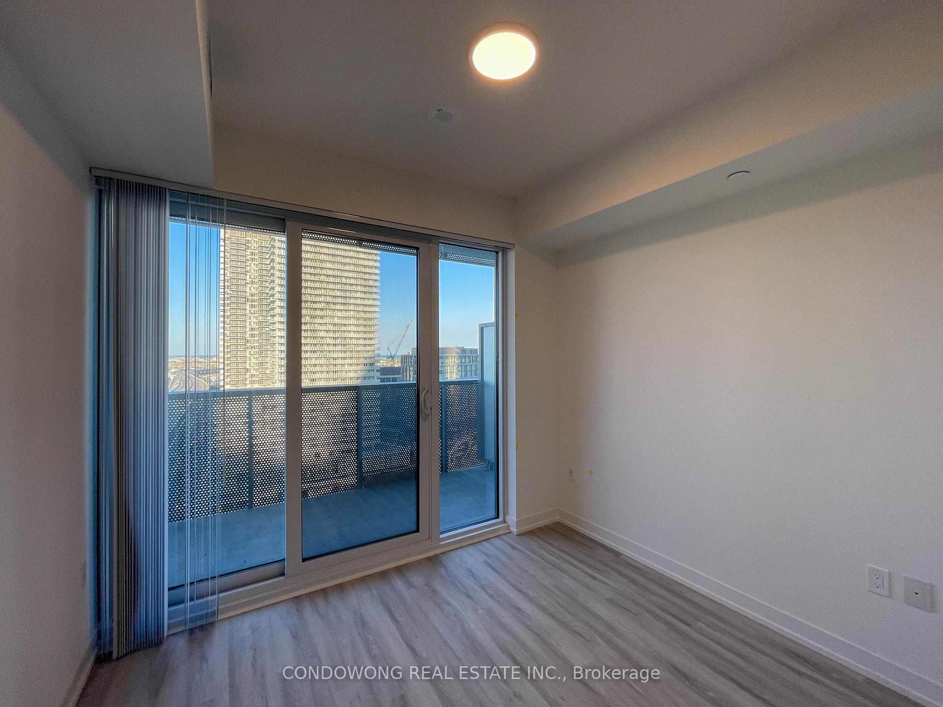 Photo 10 of Unit 2105, 55 Cooper Street, Toronto, Waterfront Communities — HOMEH