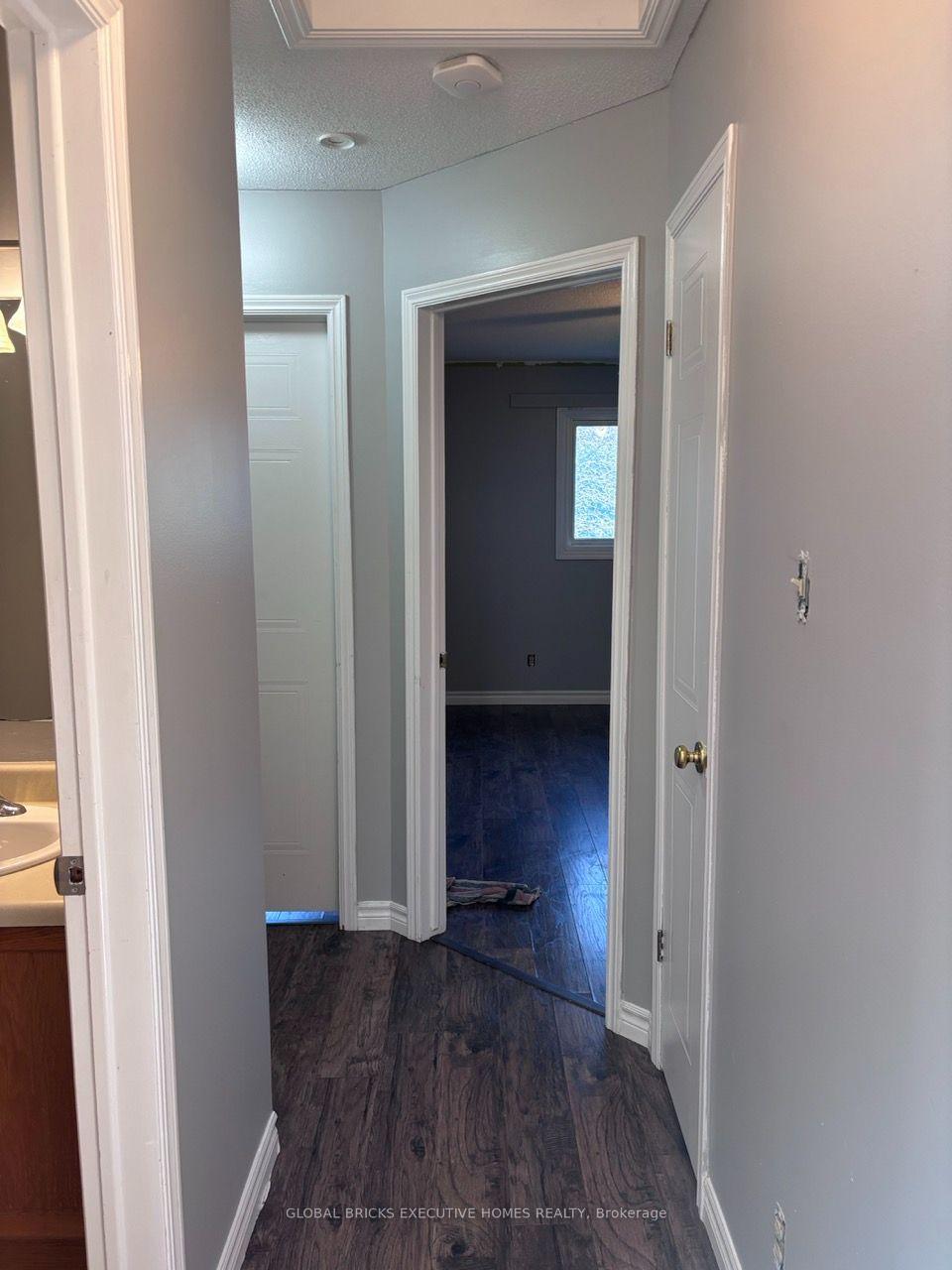 Photo 6 of 173 Martinet Avenue, London, East I — HOMEH