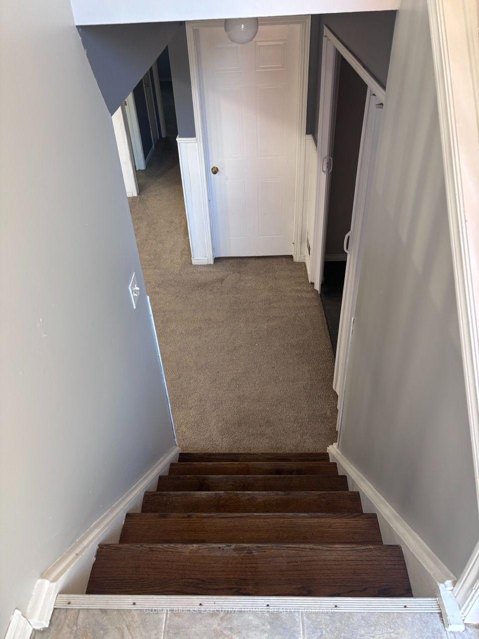 Photo 11 of 173 Martinet Avenue, London, East I — HOMEH