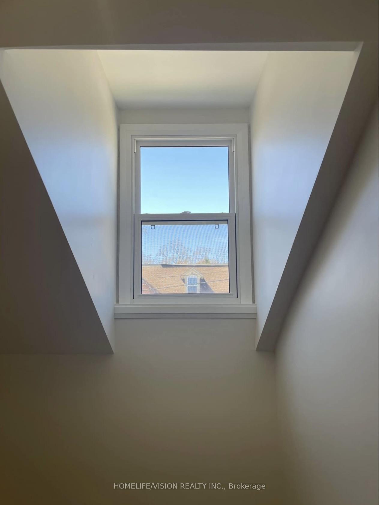 Photo 9 of Unit Main, 6273 Yonge Street, Innisfil, Churchill — HOMEH