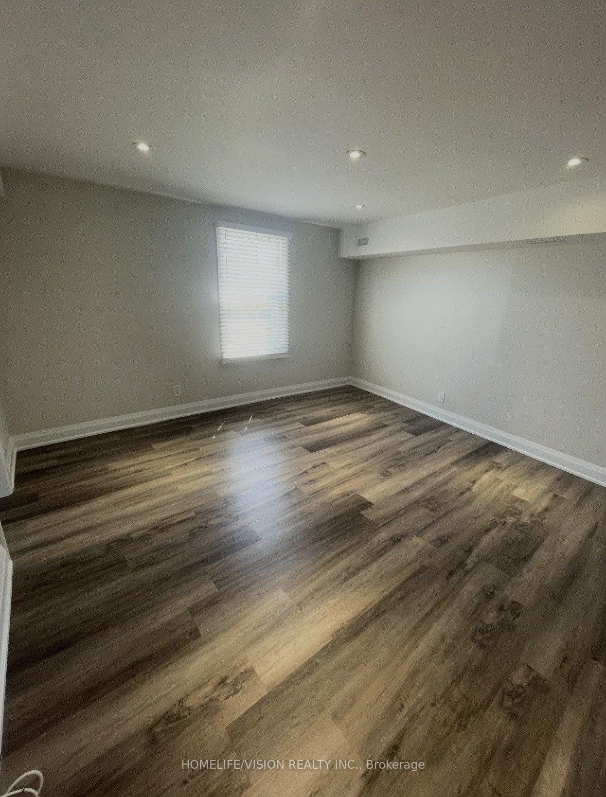 Photo 2 of Unit Main, 6273 Yonge Street, Innisfil, Churchill — HOMEH