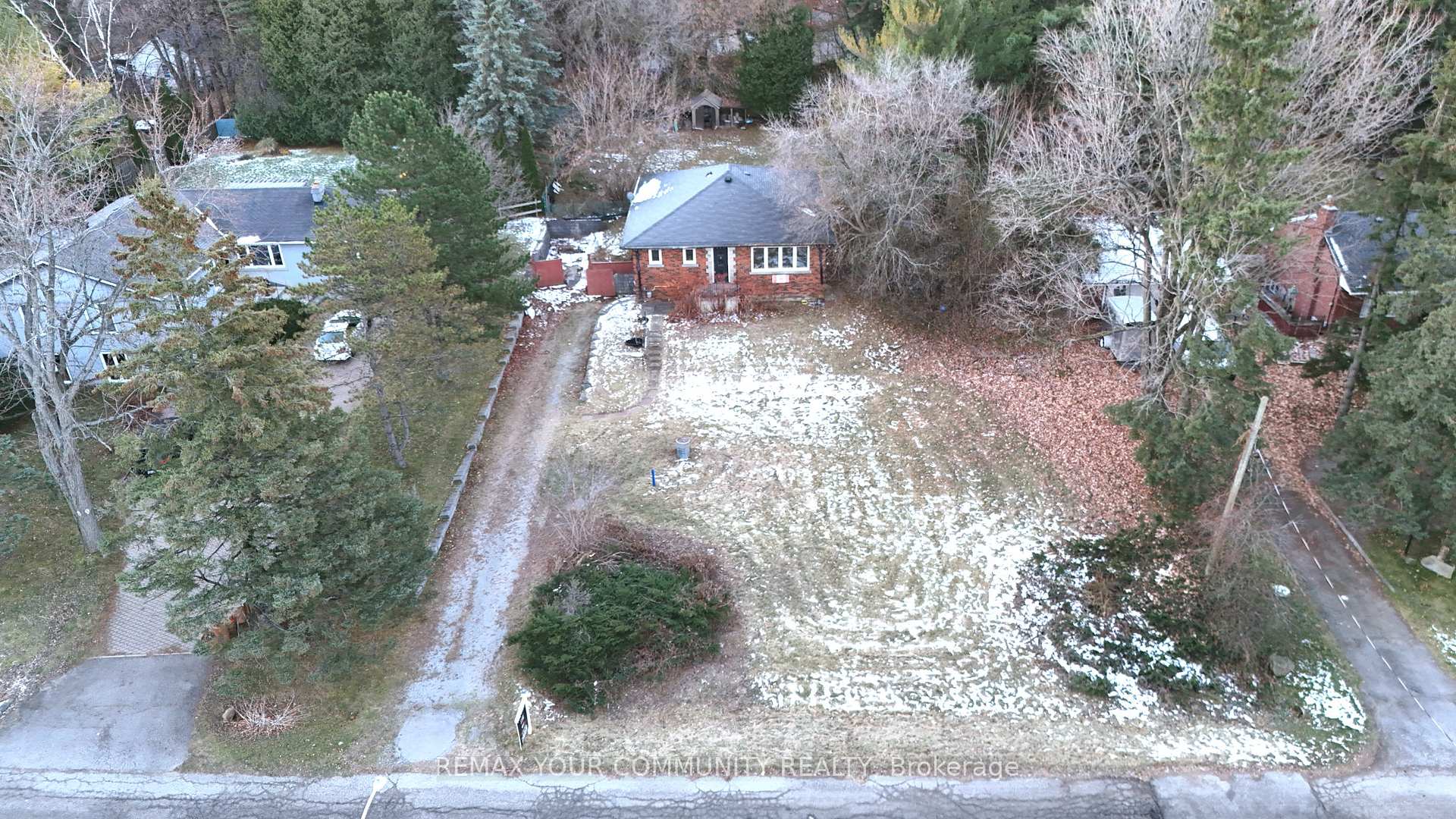Photo 13 of 79 Muirhead Crescent, Richmond Hill, Rural Richmond Hill — HOMEH