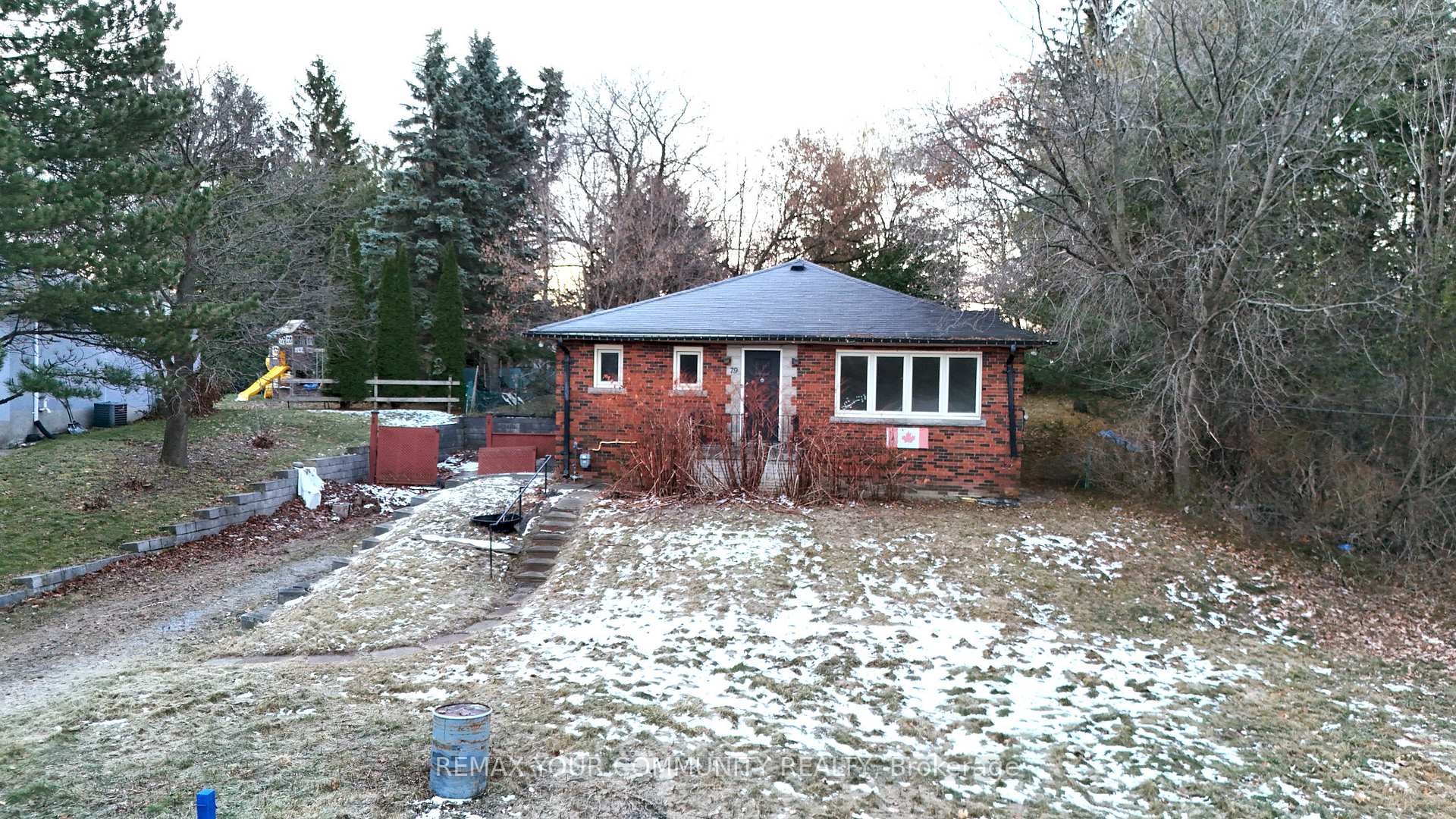 Photo 14 of 79 Muirhead Crescent, Richmond Hill, Rural Richmond Hill — HOMEH