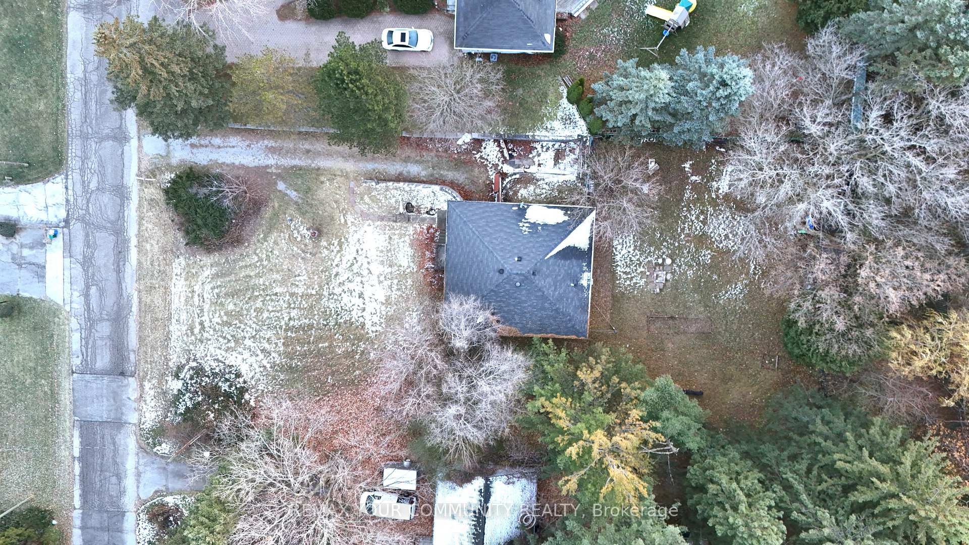 Photo 17 of 79 Muirhead Crescent, Richmond Hill, Rural Richmond Hill — HOMEH