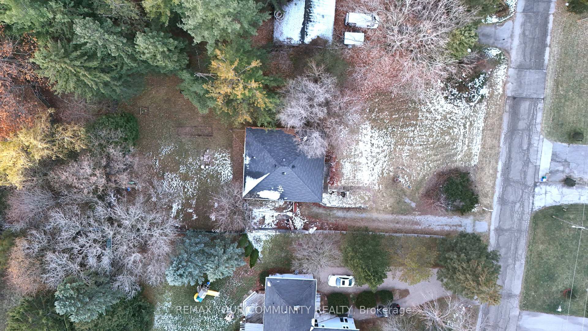 Photo 24 of 79 Muirhead Crescent, Richmond Hill, Rural Richmond Hill — HOMEH