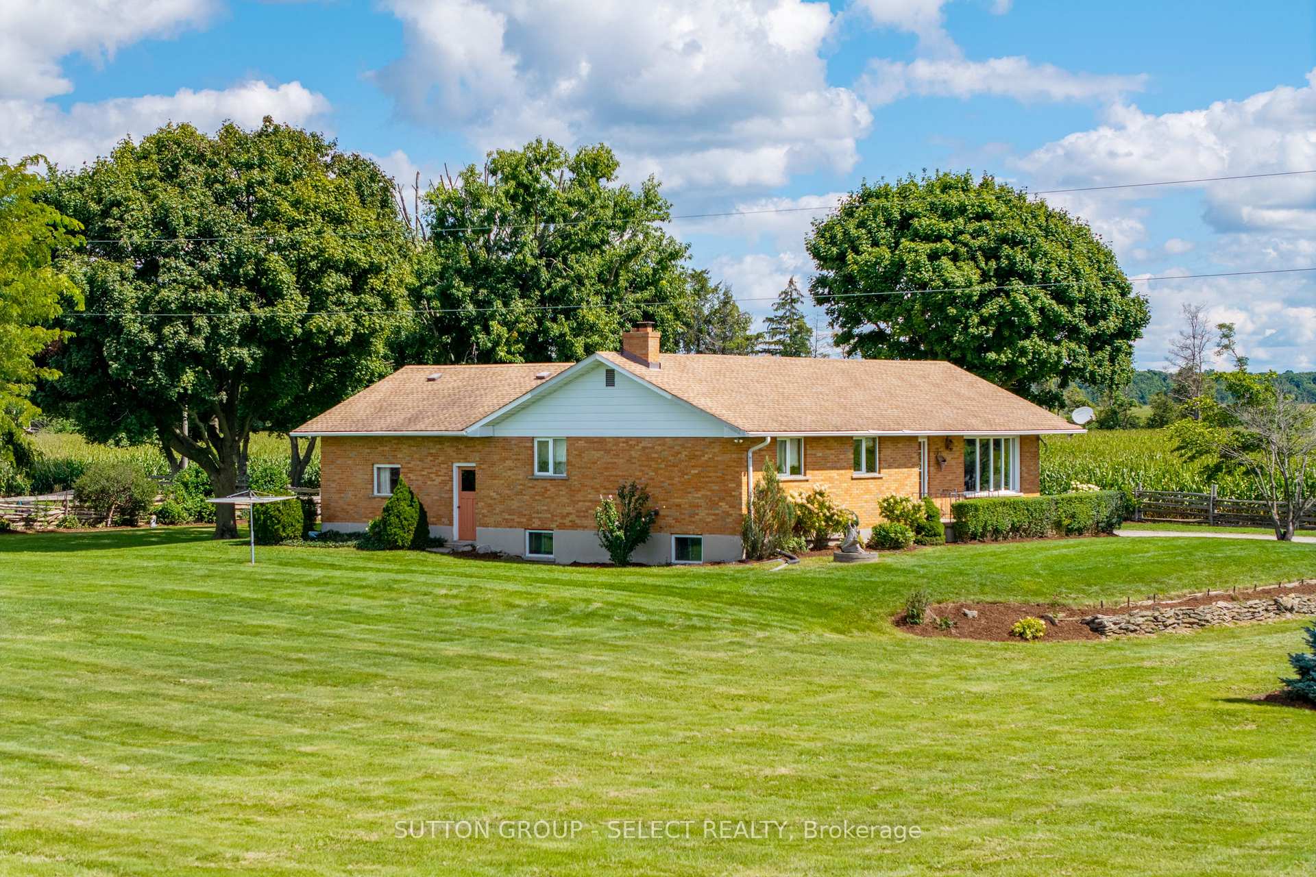 Photo 10 of 27840 Nairn Road, North Middlesex, Rural North Middlesex — HOMEH