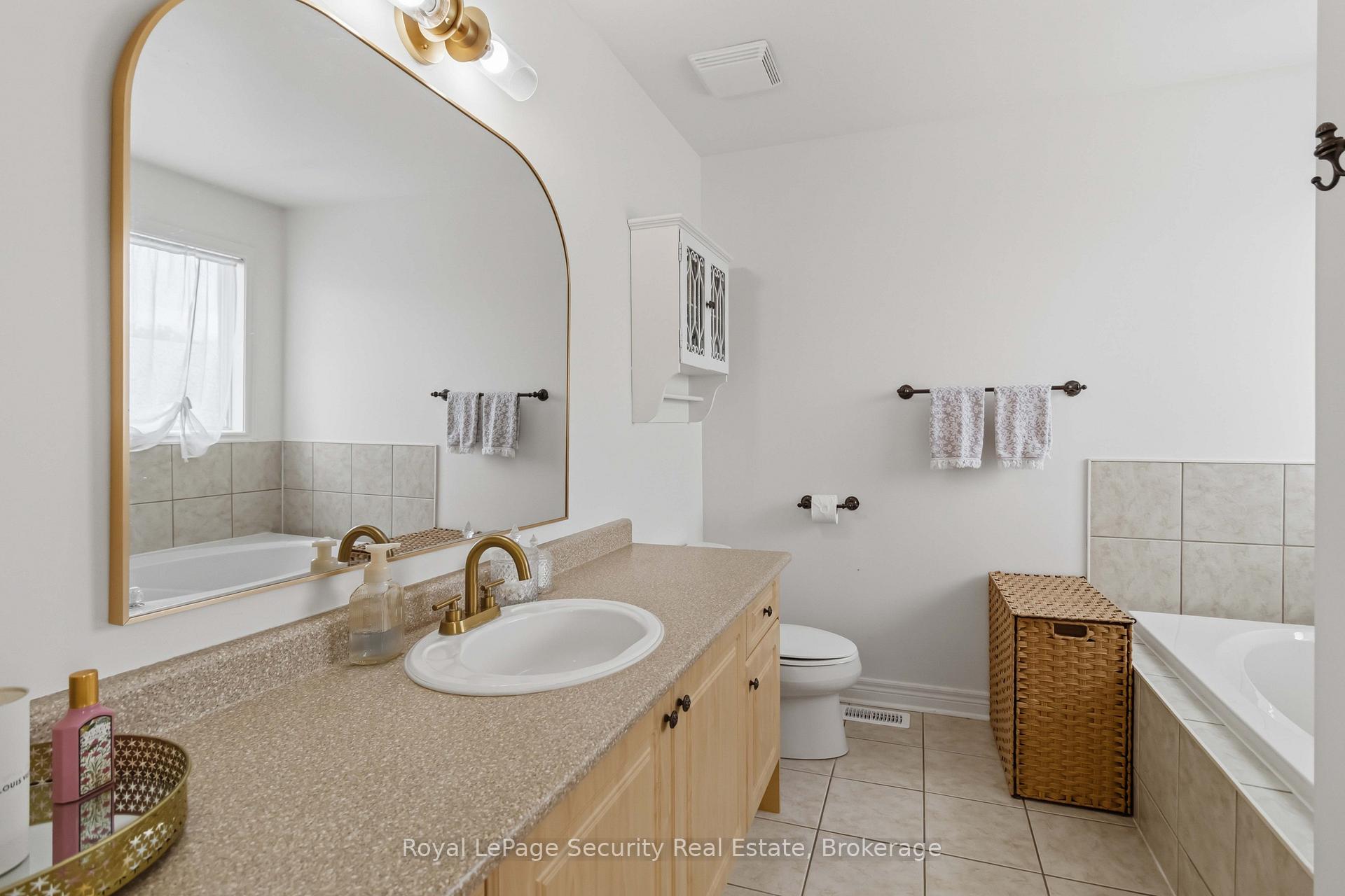 Photo 23 of 3 Natureview Court, Caledon, Bolton West — HOMEH