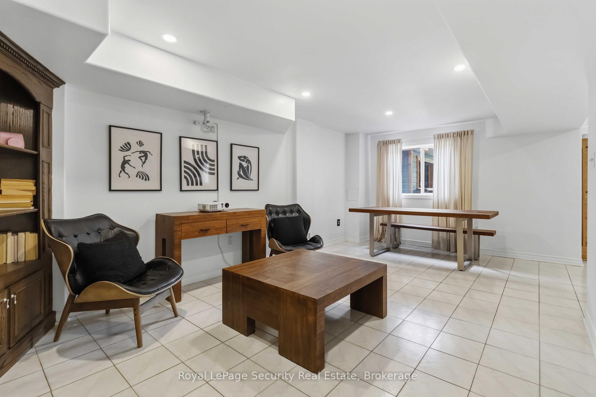 Photo 35 of 3 Natureview Court, Caledon, Bolton West — HOMEH