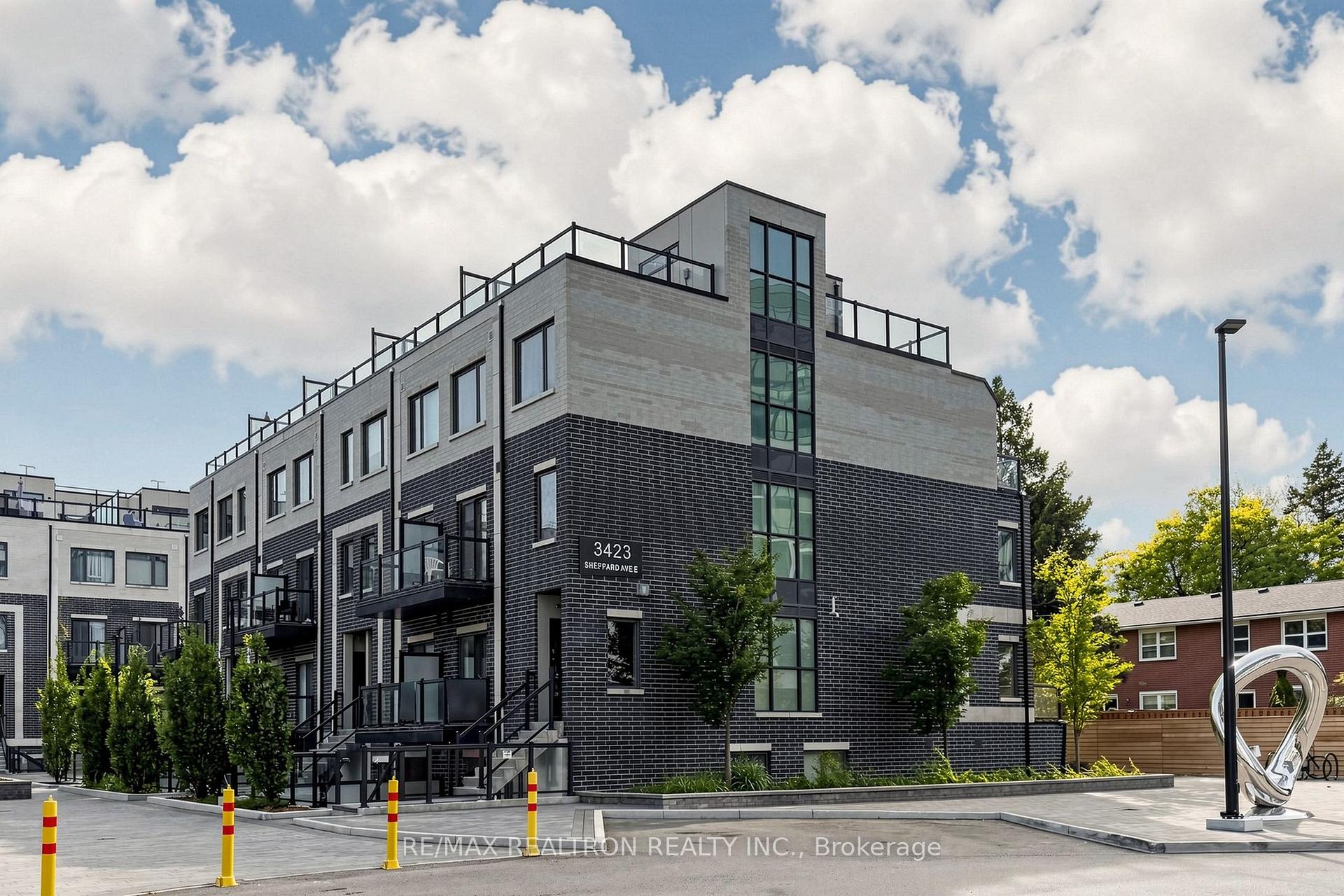 Photo of Unit 307, 3423 Sheppard Avenue E