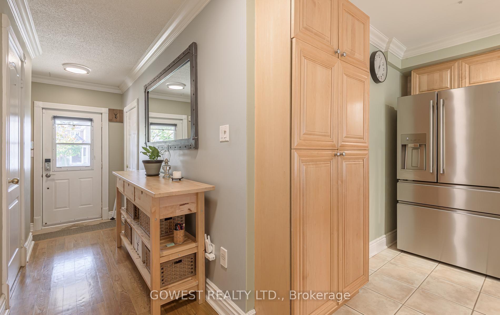 Photo 7 of 6879 Postmaster Ridge, Mississauga, Meadowvale Village — HOMEH