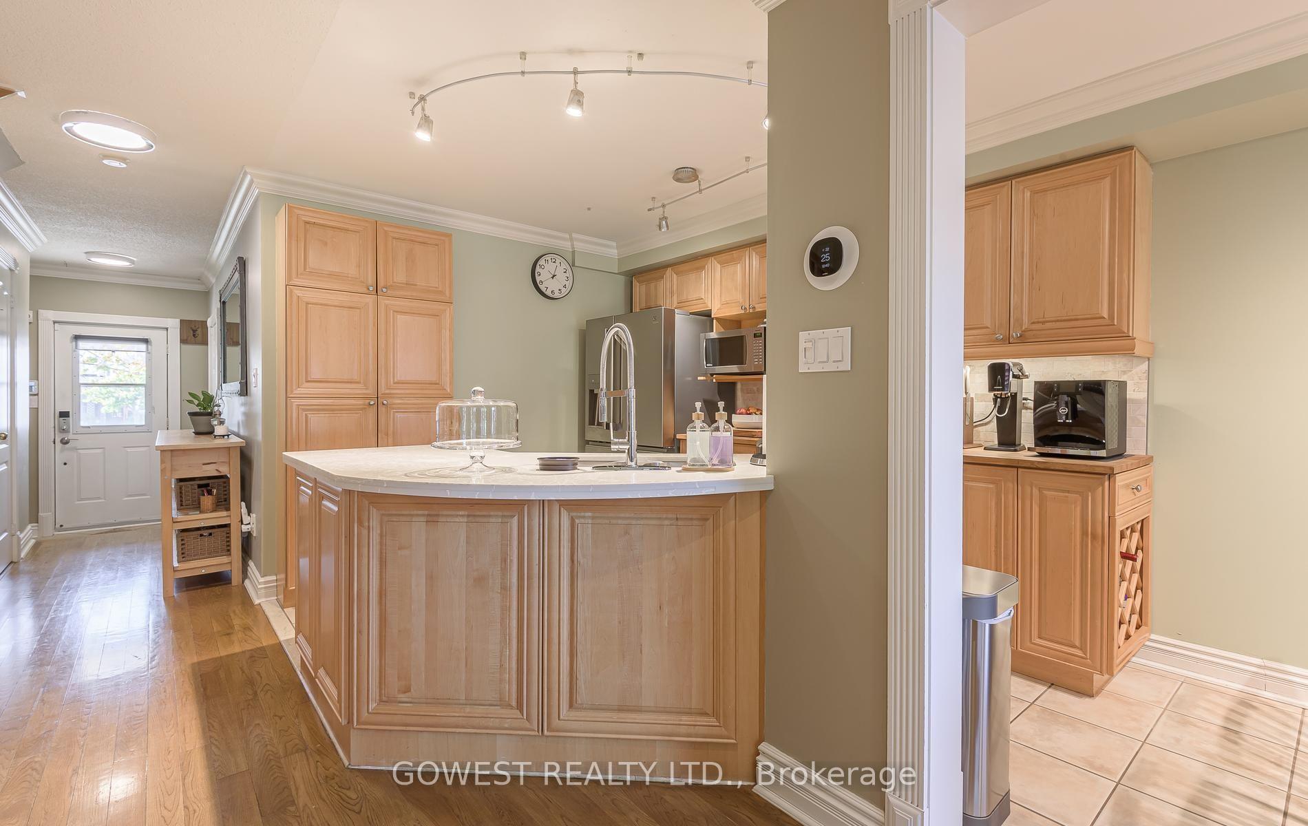 Photo 11 of 6879 Postmaster Ridge, Mississauga, Meadowvale Village — HOMEH