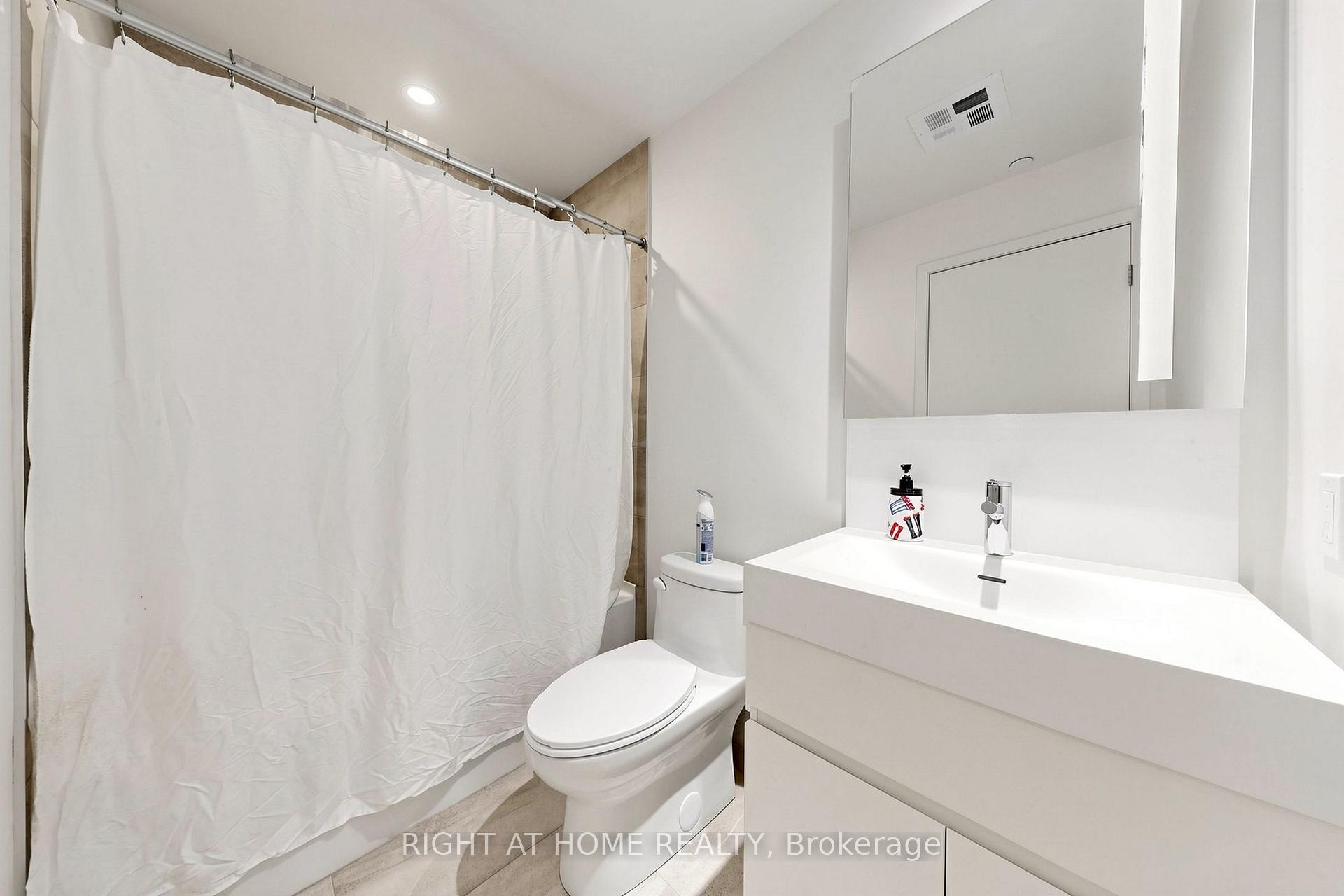 Photo 23 of Unit 1809, 39 Mary Street, Barrie, City Centre — HOMEH