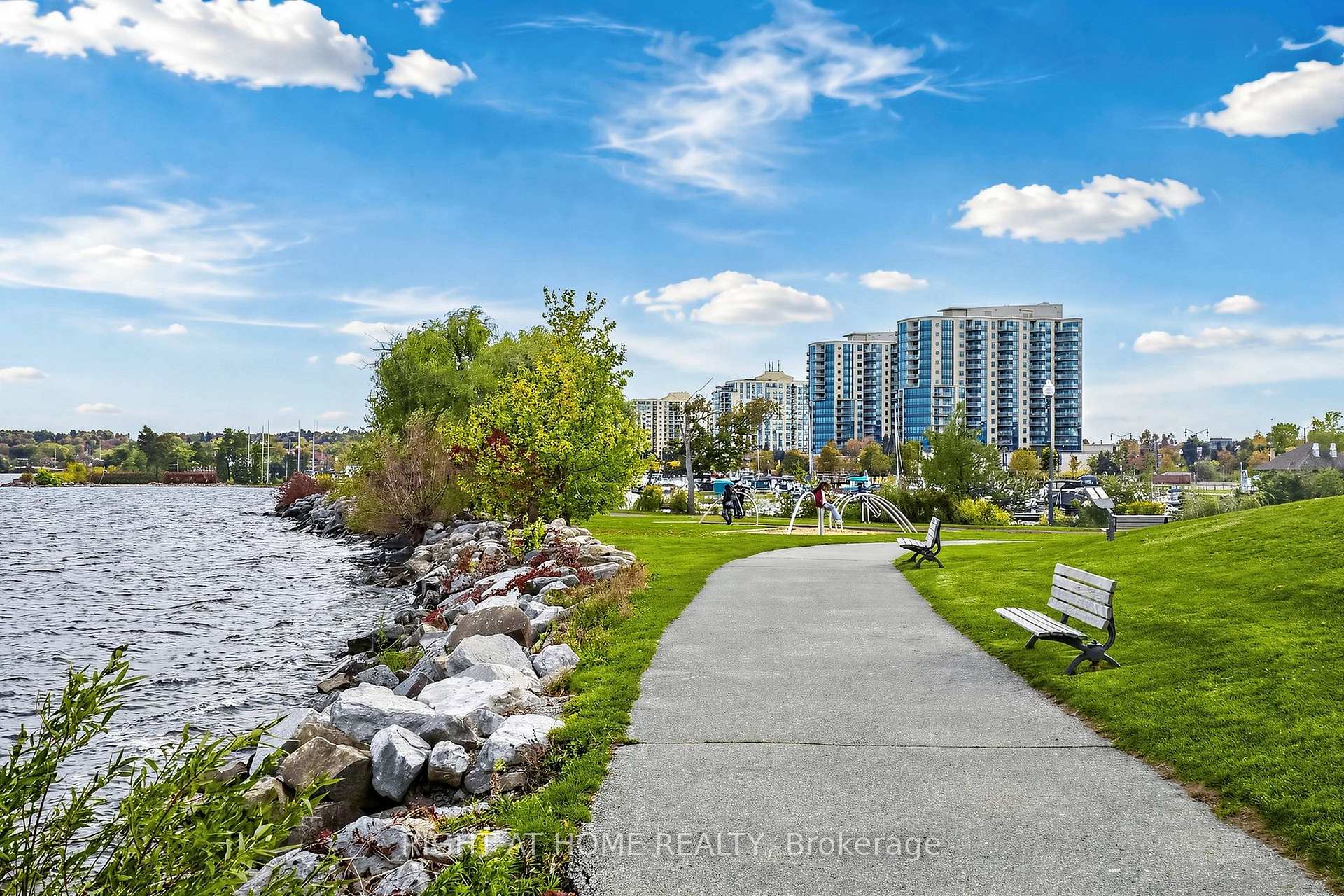 Photo 47 of Unit 1809, 39 Mary Street, Barrie, City Centre — HOMEH