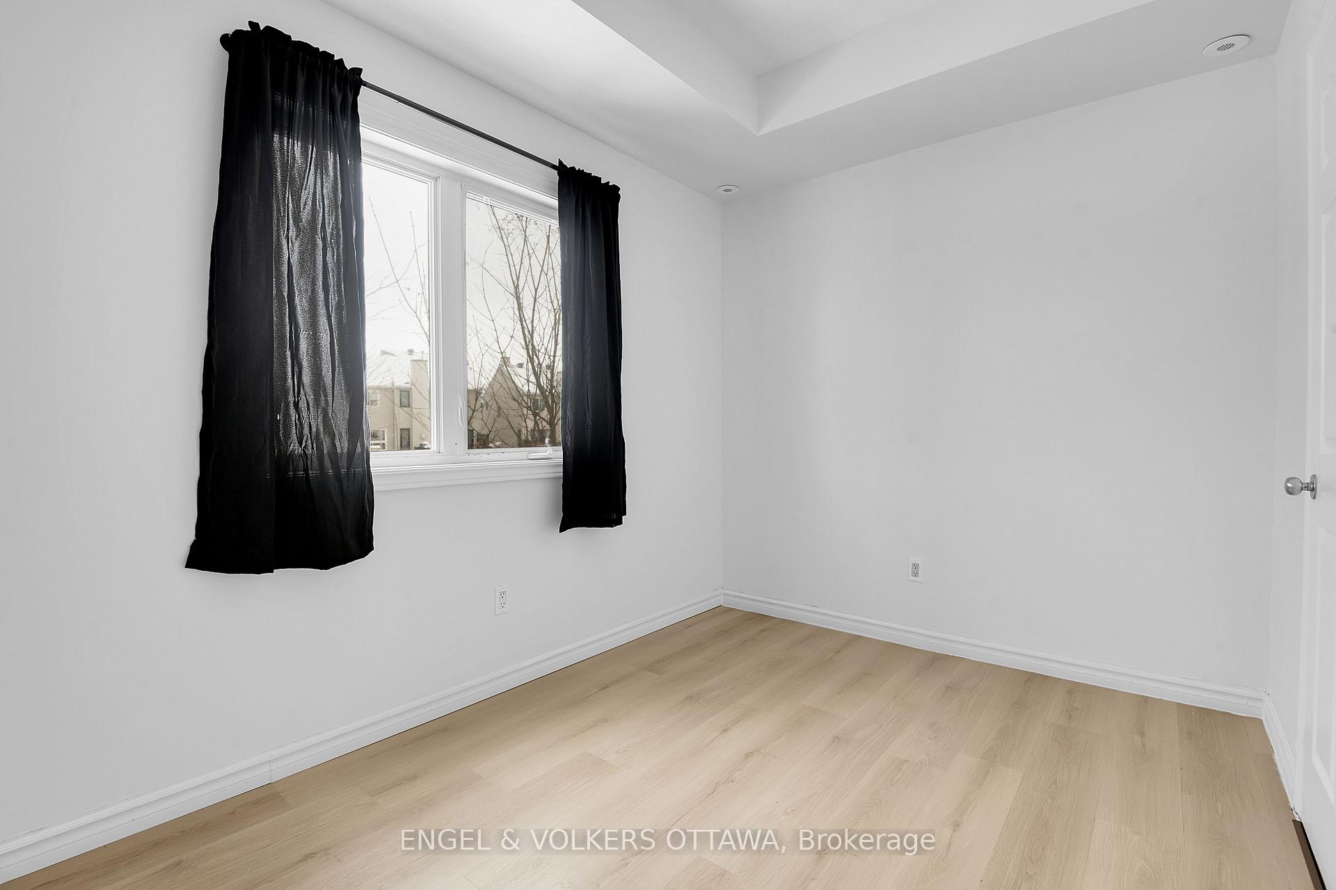 Photo 13 of Unit 5, 165 Waterbridge Drive, Ottawa, Barrhaven East — HOMEH