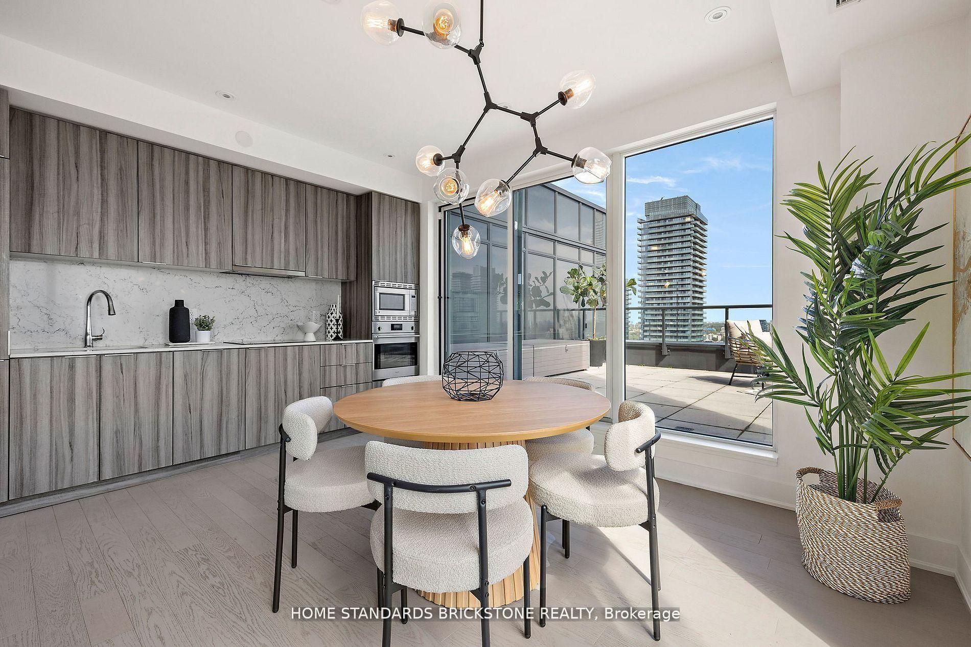 Photo 8 of Unit 3907, 955 Bay Street, Toronto, Bay Street Corridor — HOMEH