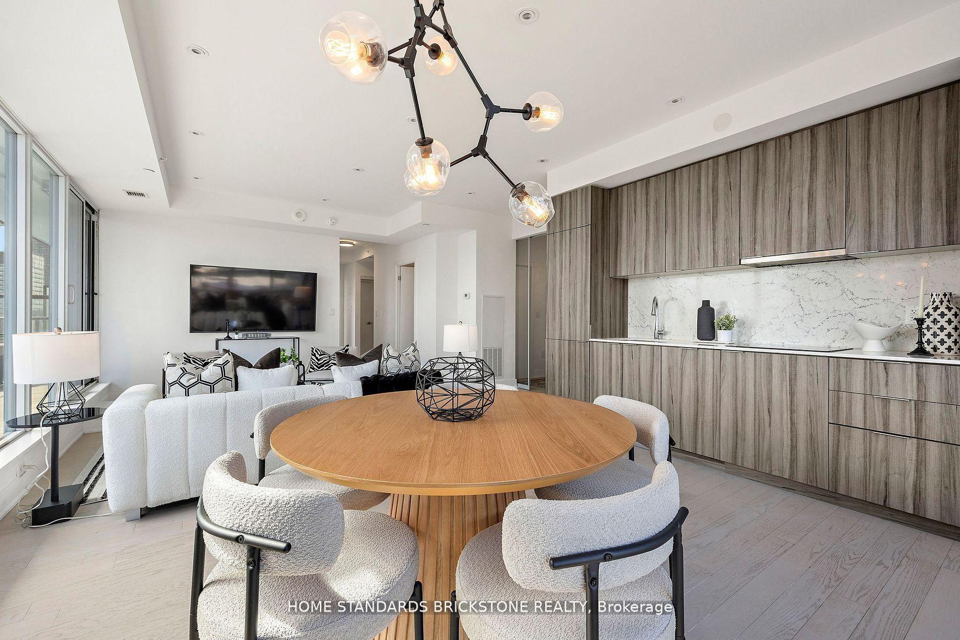 Photo 11 of Unit 3907, 955 Bay Street, Toronto, Bay Street Corridor — HOMEH