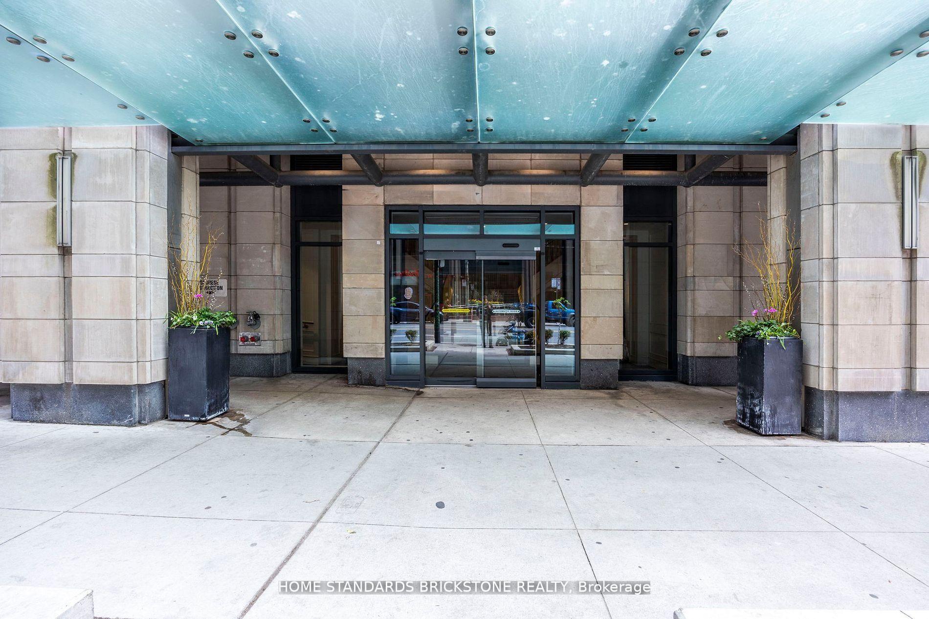 Photo 33 of Unit 3907, 955 Bay Street, Toronto, Bay Street Corridor — HOMEH