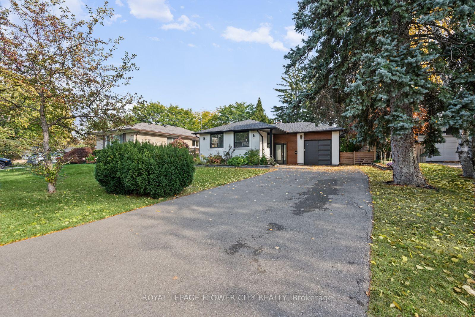 Photo 3 of 1812 Christopher Road, Mississauga, Clarkson — HOMEH