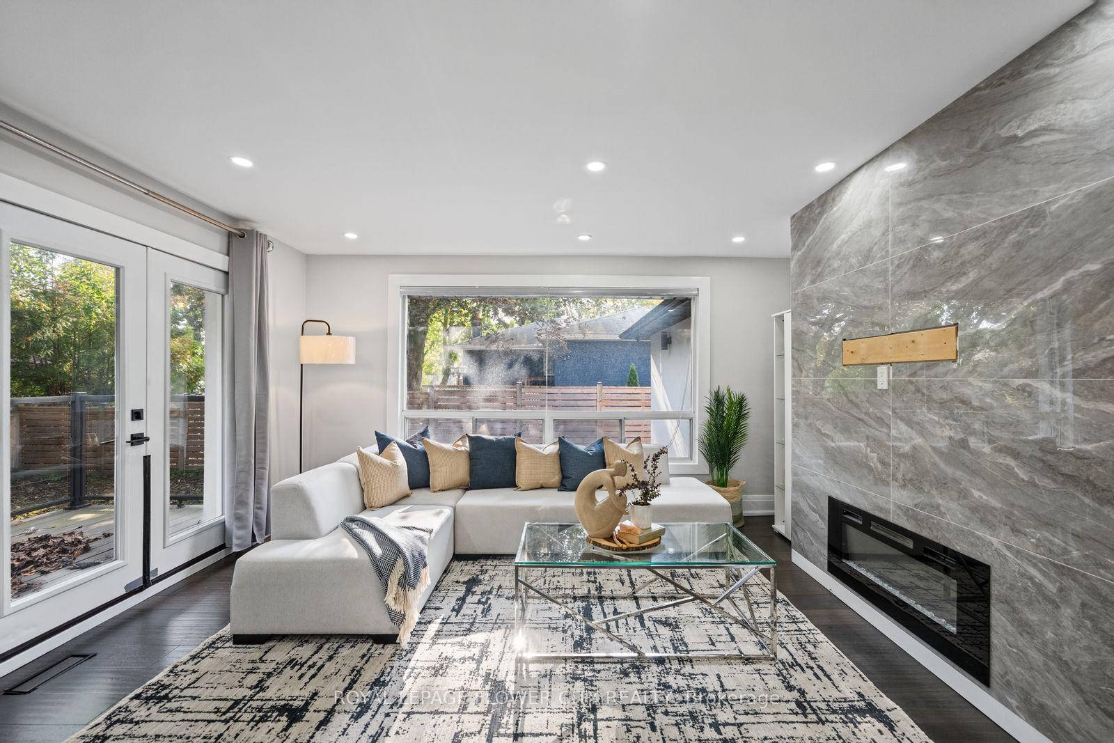 Photo 9 of 1812 Christopher Road, Mississauga, Clarkson — HOMEH