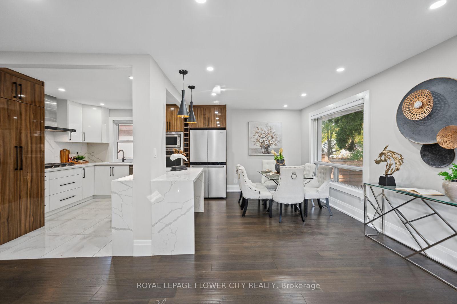 Photo 13 of 1812 Christopher Road, Mississauga, Clarkson — HOMEH