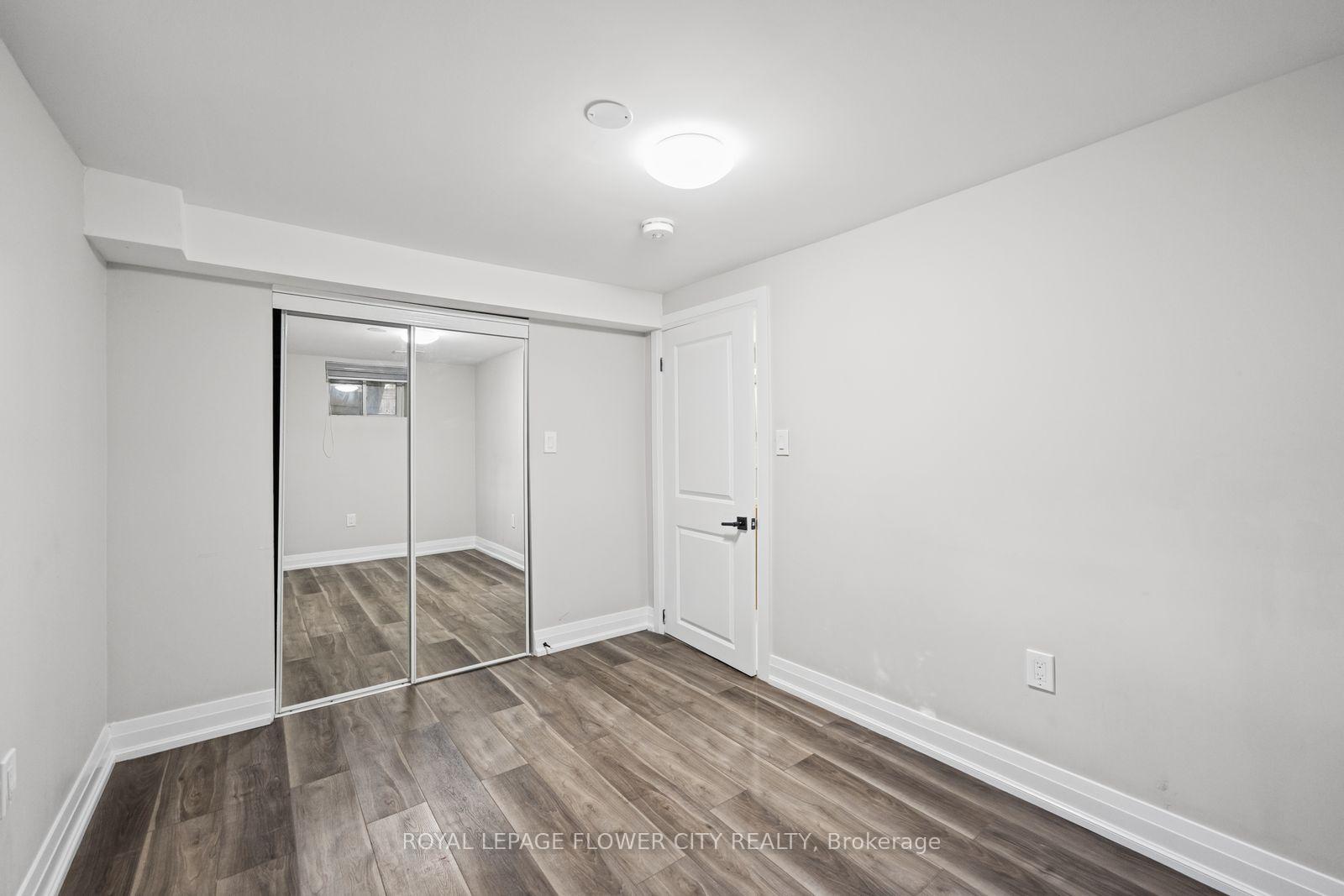 Photo 32 of 1812 Christopher Road, Mississauga, Clarkson — HOMEH