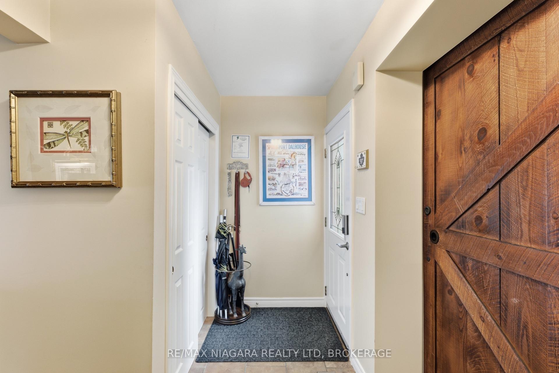 Photo 5 of 18 Dalhousie Avenue, St. Catharines, Port Dalhousie — HOMEH