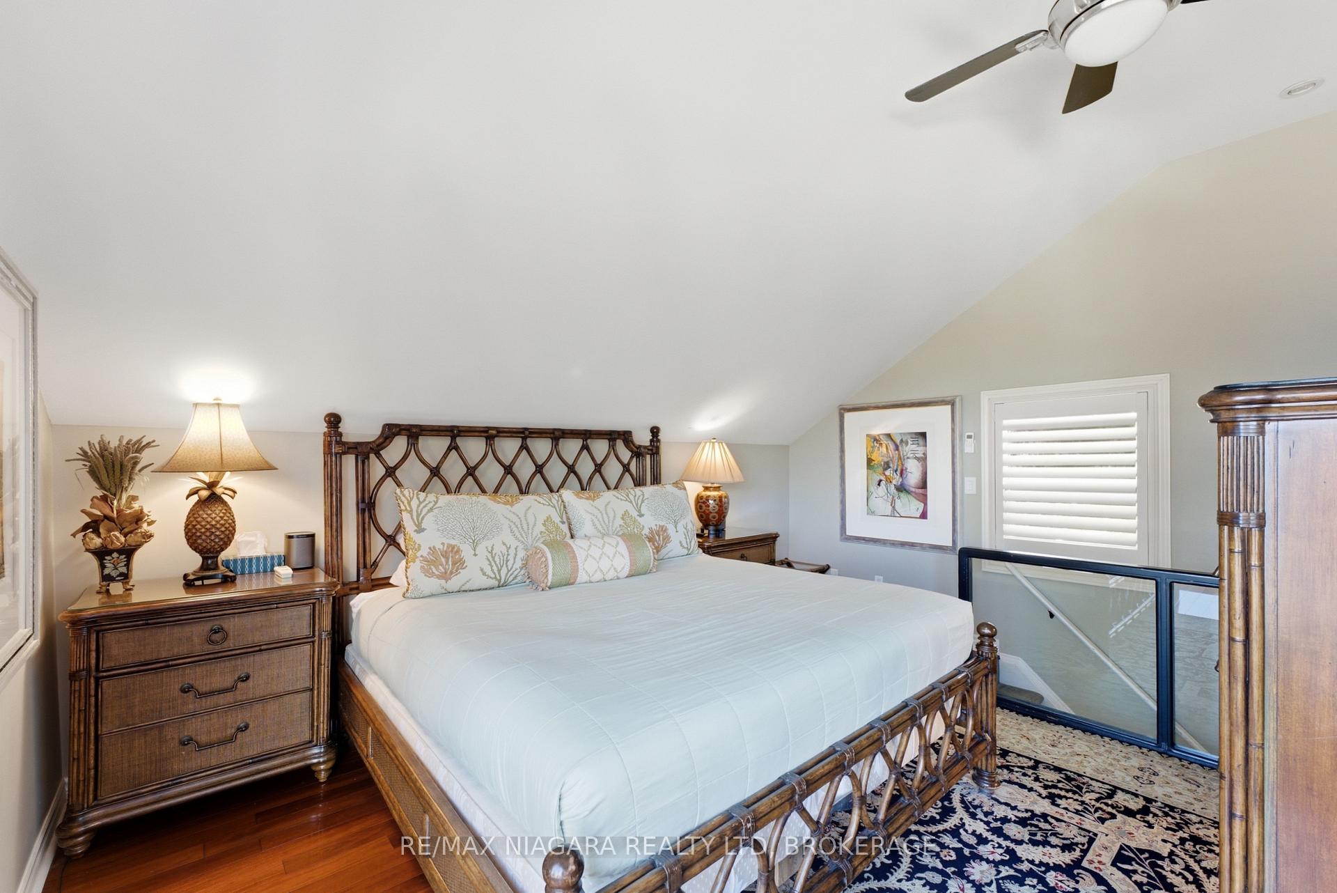 Photo 14 of 18 Dalhousie Avenue, St. Catharines, Port Dalhousie — HOMEH