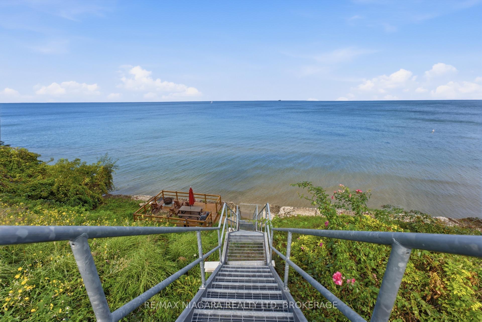 Photo 21 of 18 Dalhousie Avenue, St. Catharines, Port Dalhousie — HOMEH