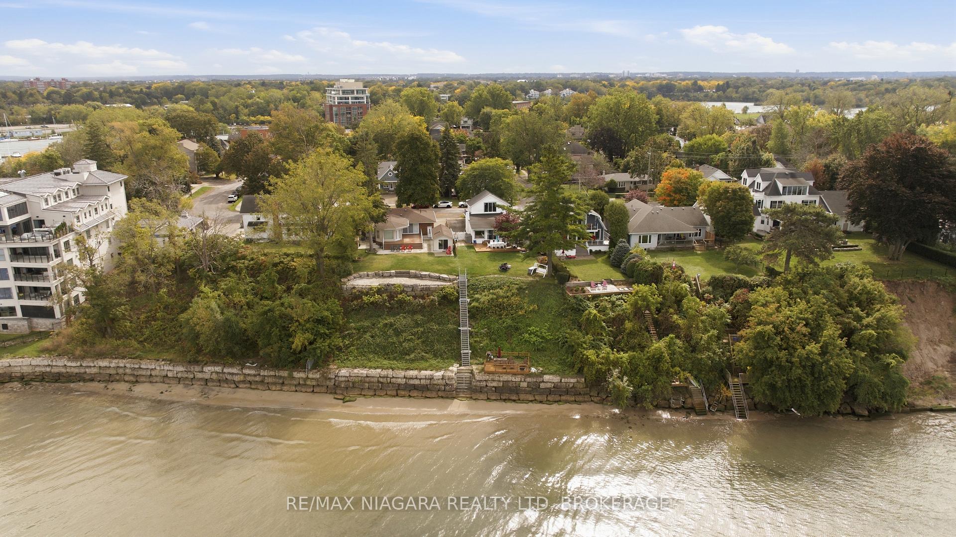 Photo 34 of 18 Dalhousie Avenue, St. Catharines, Port Dalhousie — HOMEH