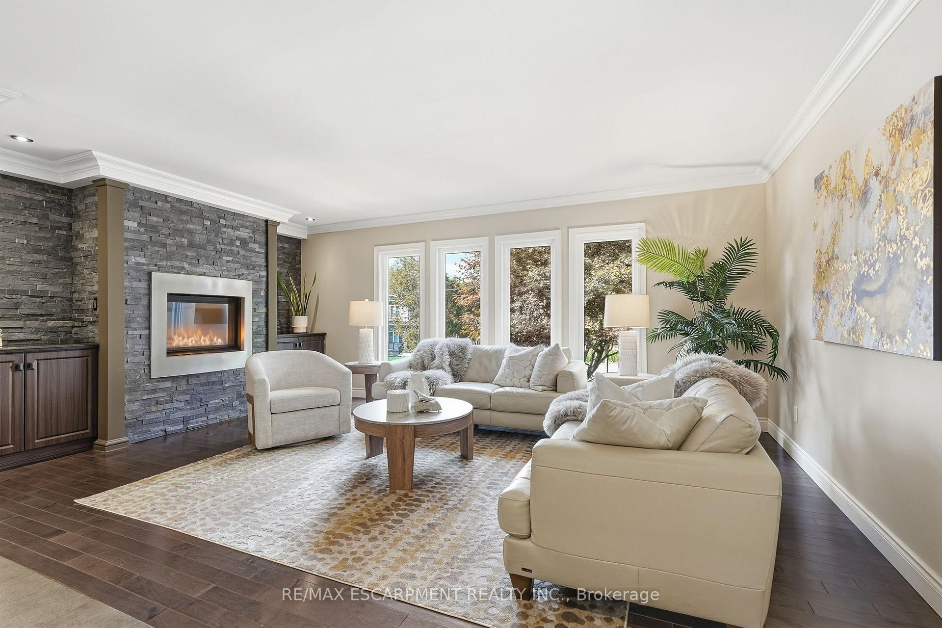Photo 6 of 816 Alexander Road, Hamilton, Ancaster — HOMEH