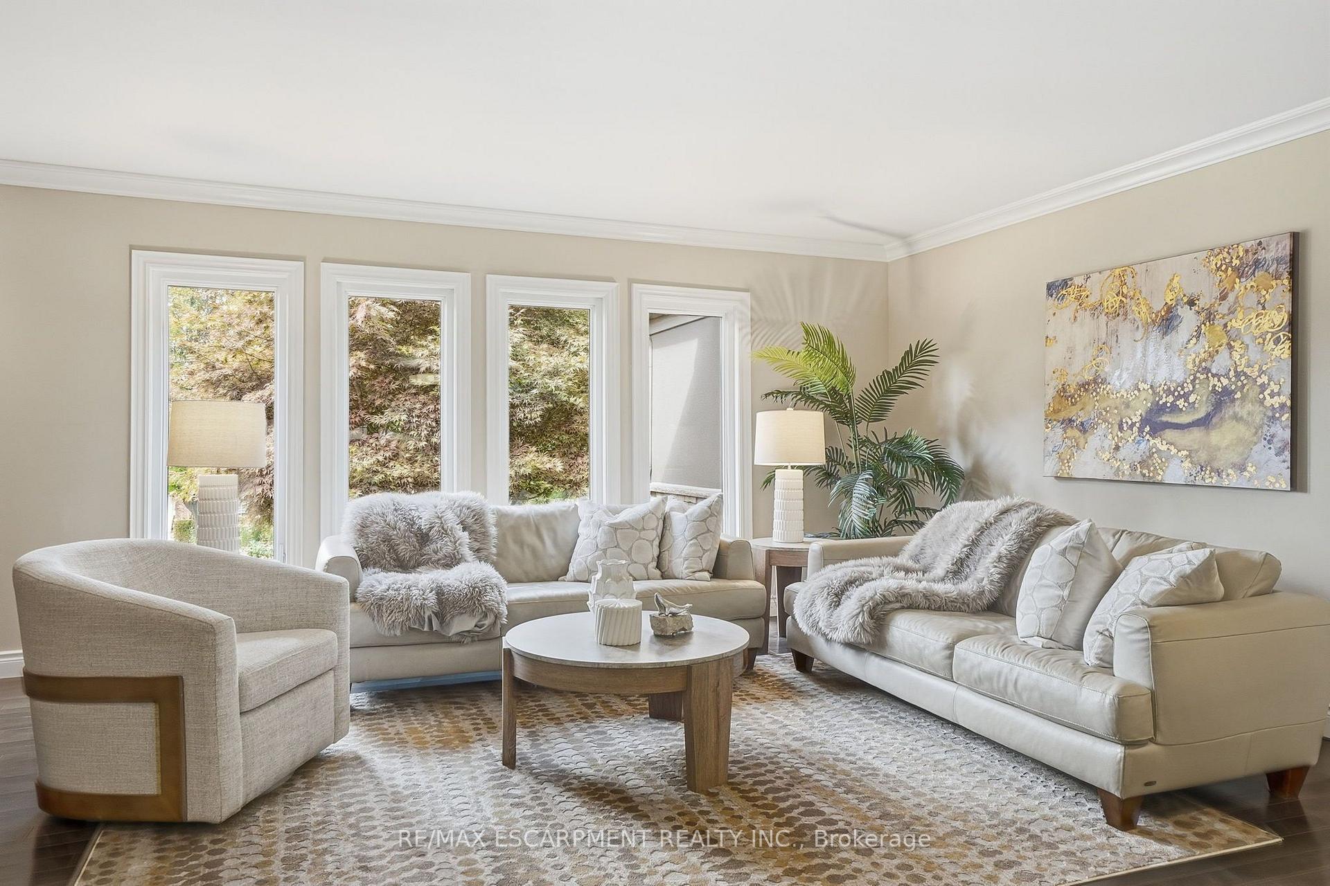 Photo 7 of 816 Alexander Road, Hamilton, Ancaster — HOMEH