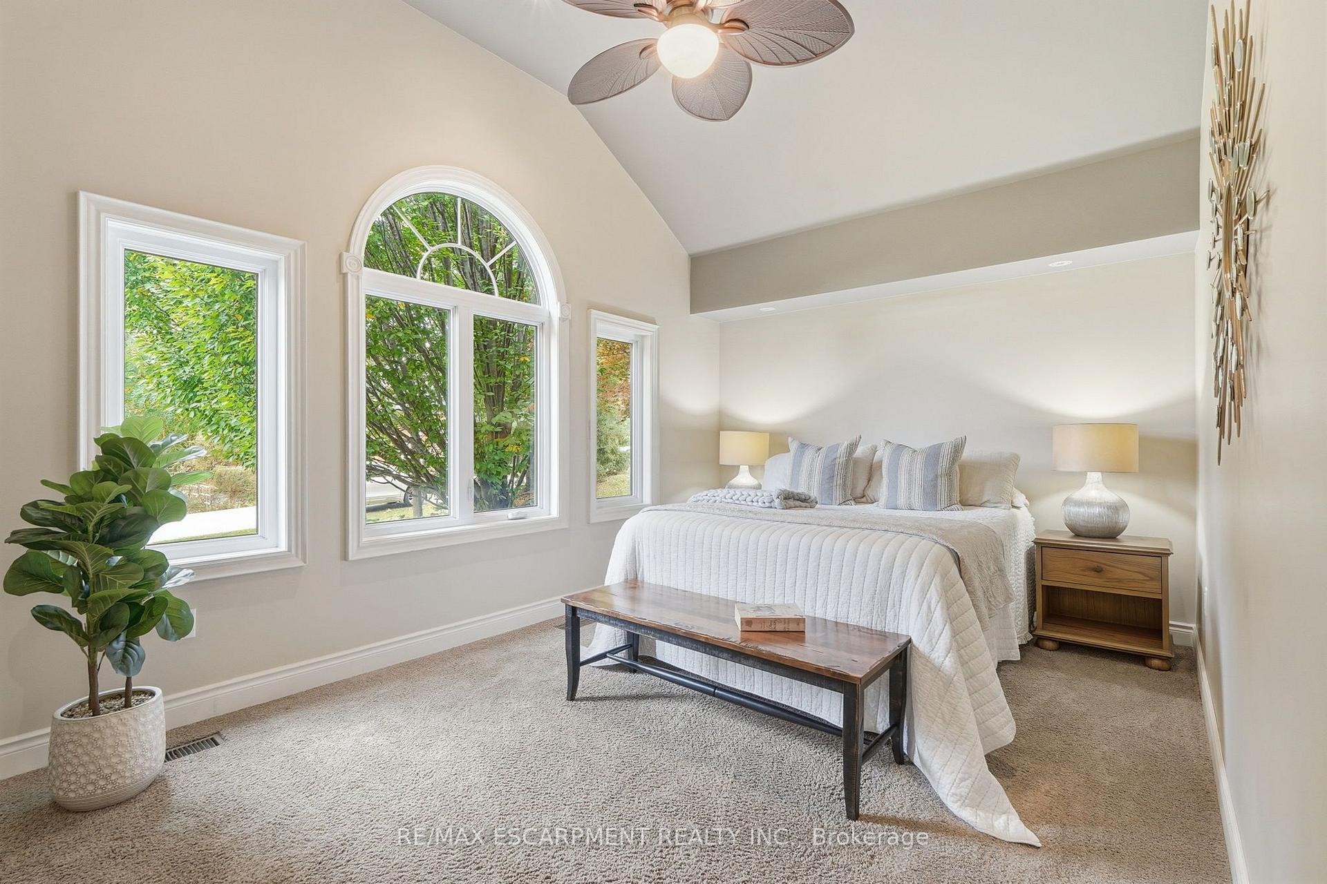 Photo 25 of 816 Alexander Road, Hamilton, Ancaster — HOMEH
