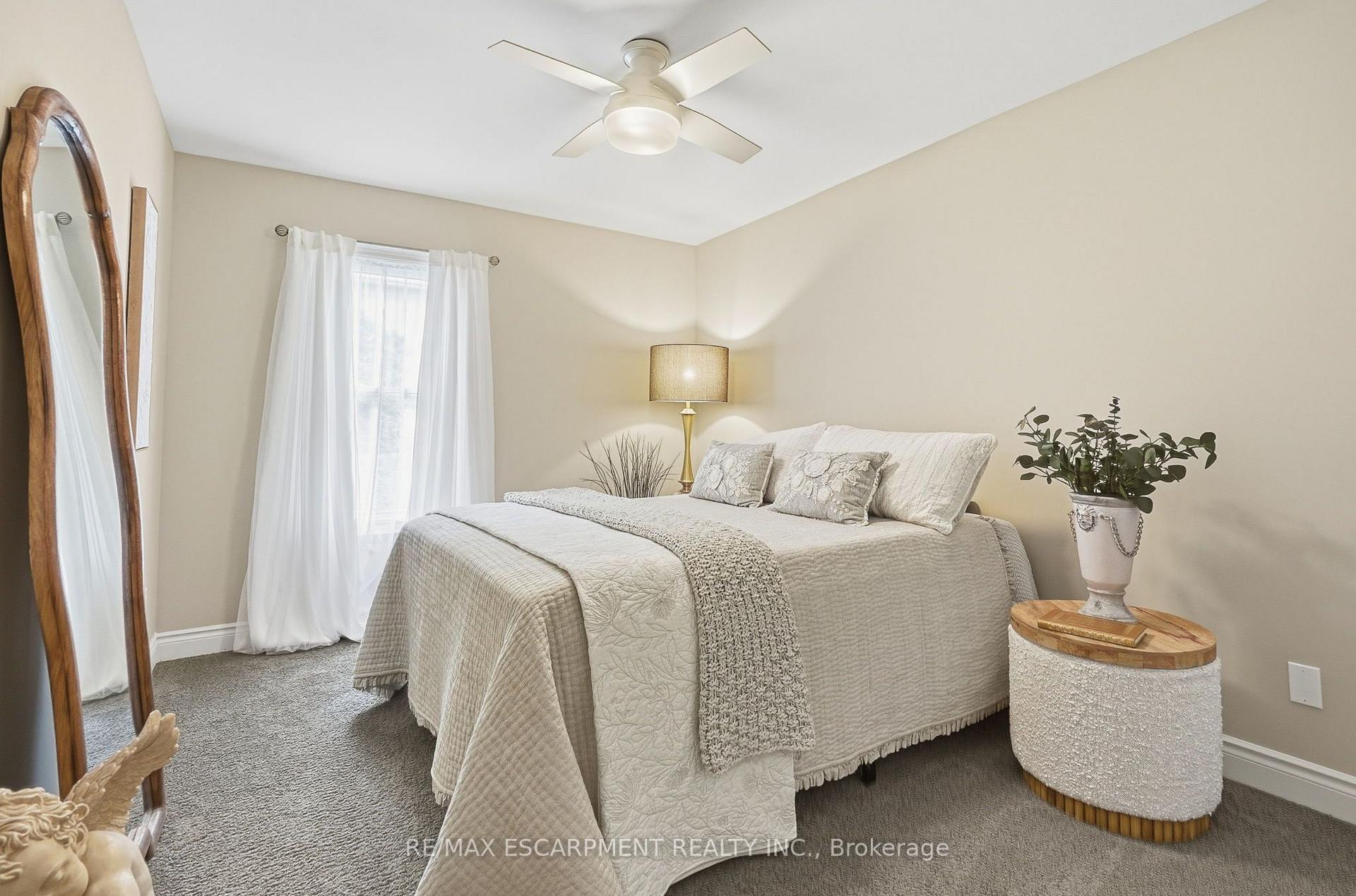 Photo 28 of 816 Alexander Road, Hamilton, Ancaster — HOMEH