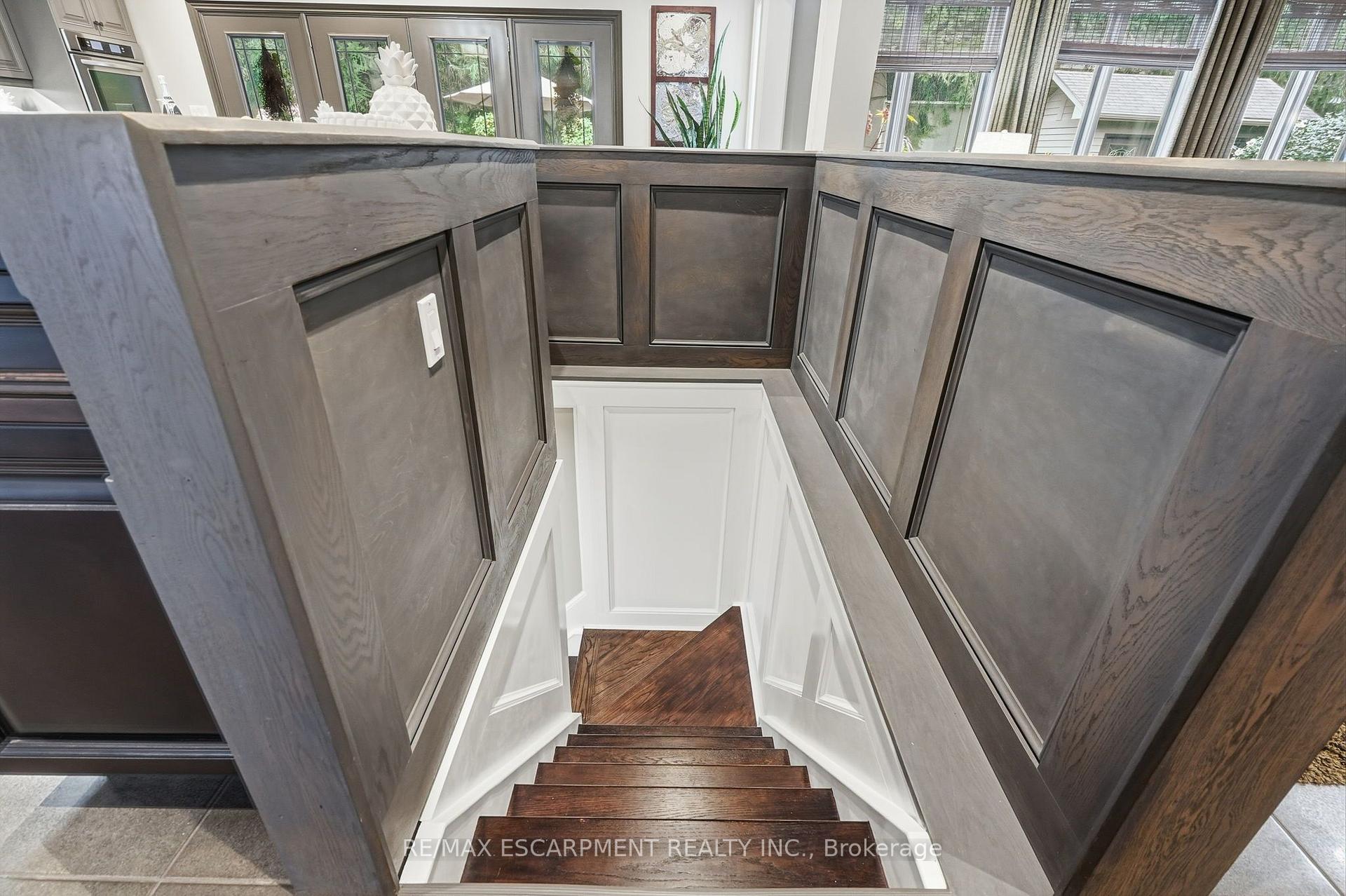 Photo 30 of 816 Alexander Road, Hamilton, Ancaster — HOMEH