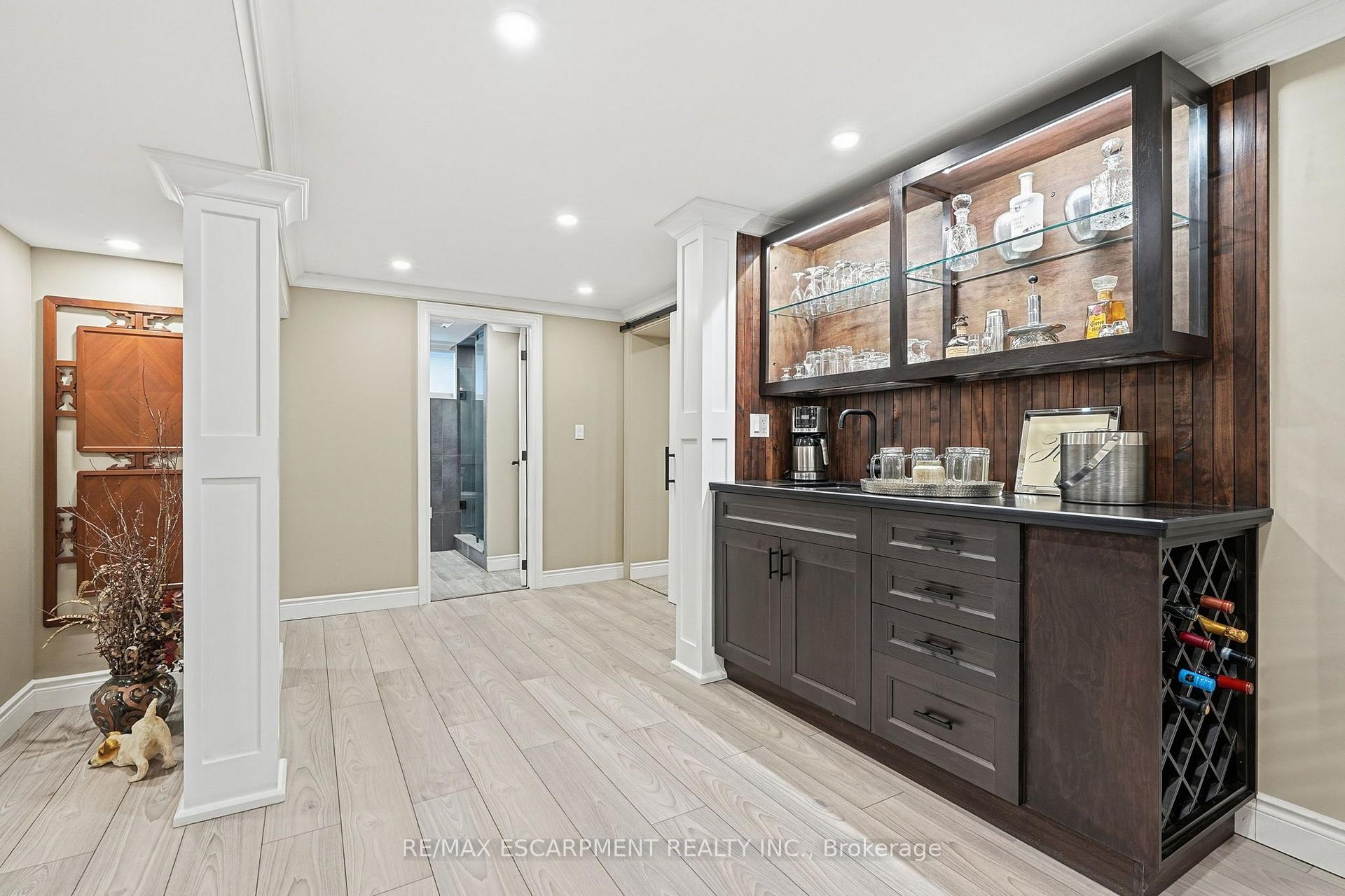 Photo 34 of 816 Alexander Road, Hamilton, Ancaster — HOMEH