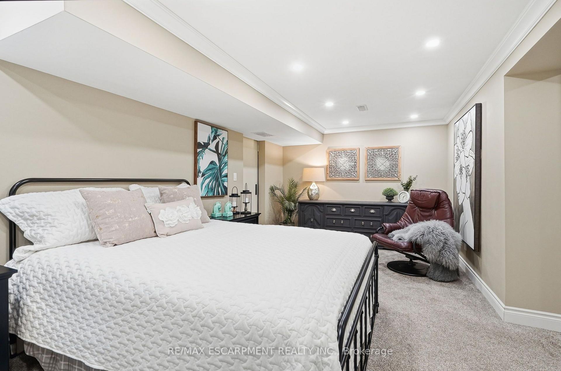 Photo 39 of 816 Alexander Road, Hamilton, Ancaster — HOMEH