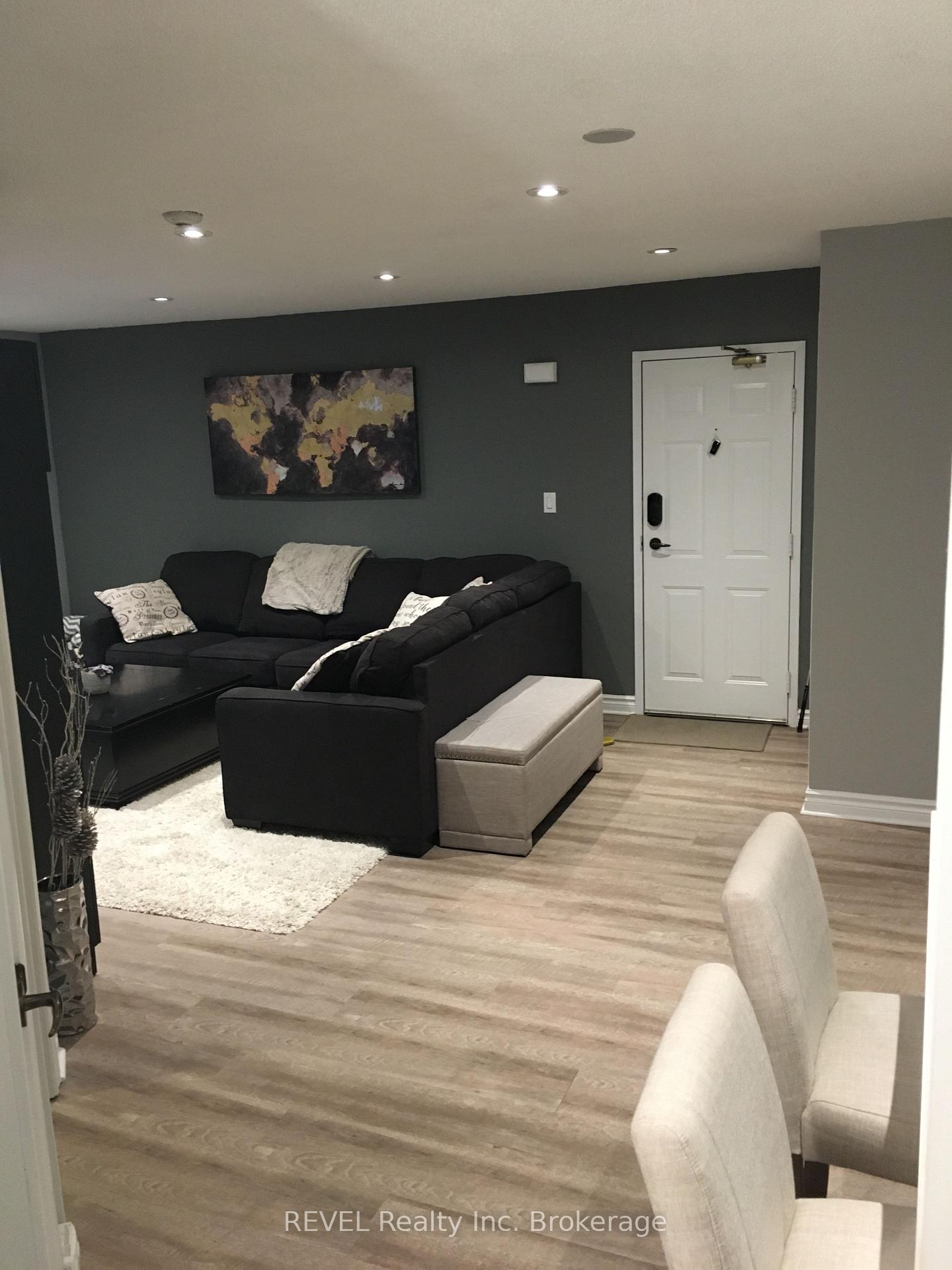 Photo 4 of Unit 317, 2030 Cleaver Avenue, Burlington, Headon — HOMEH